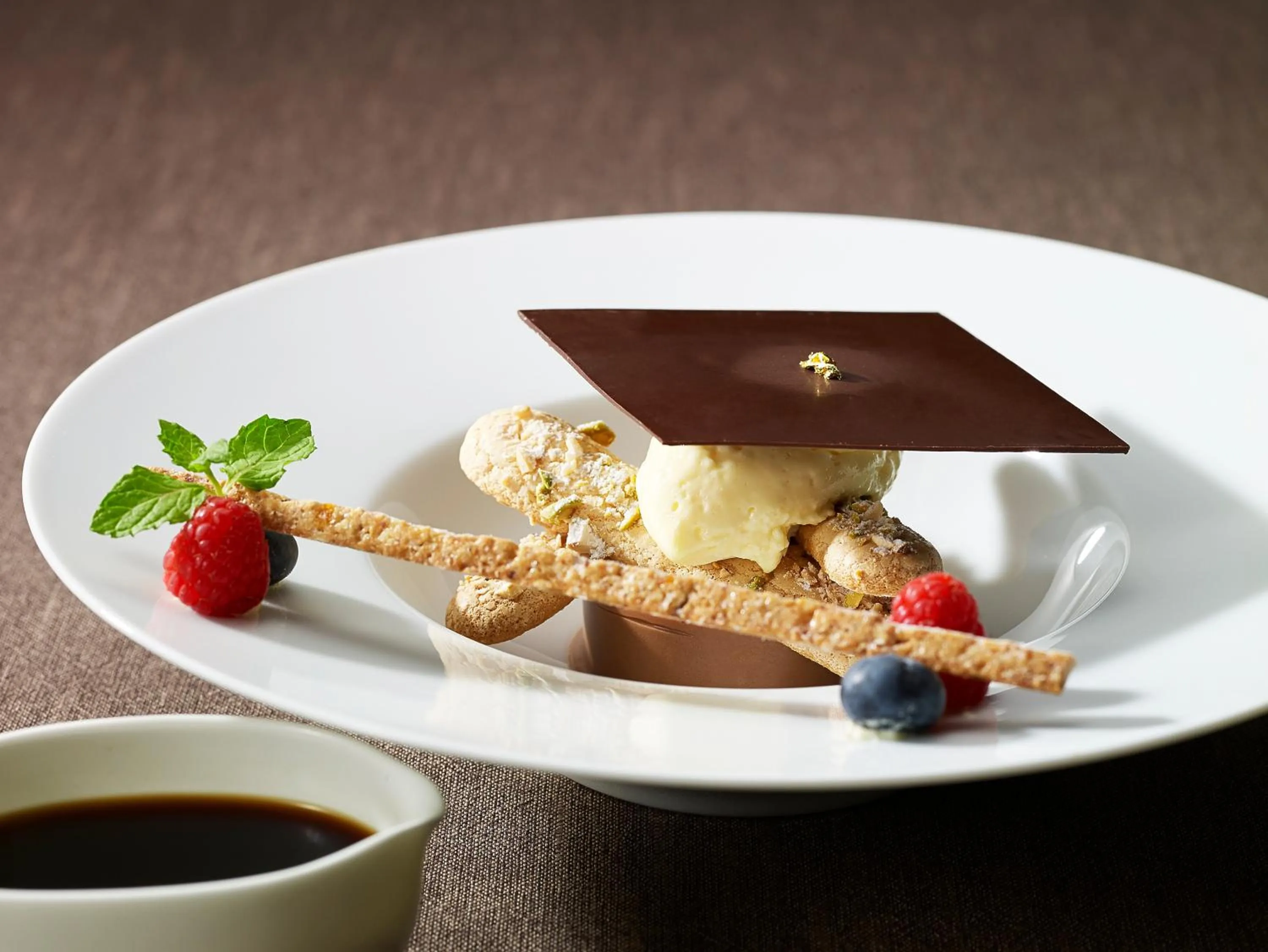 Food and drinks in The Prince Sakura Tower Tokyo, Autograph Collection