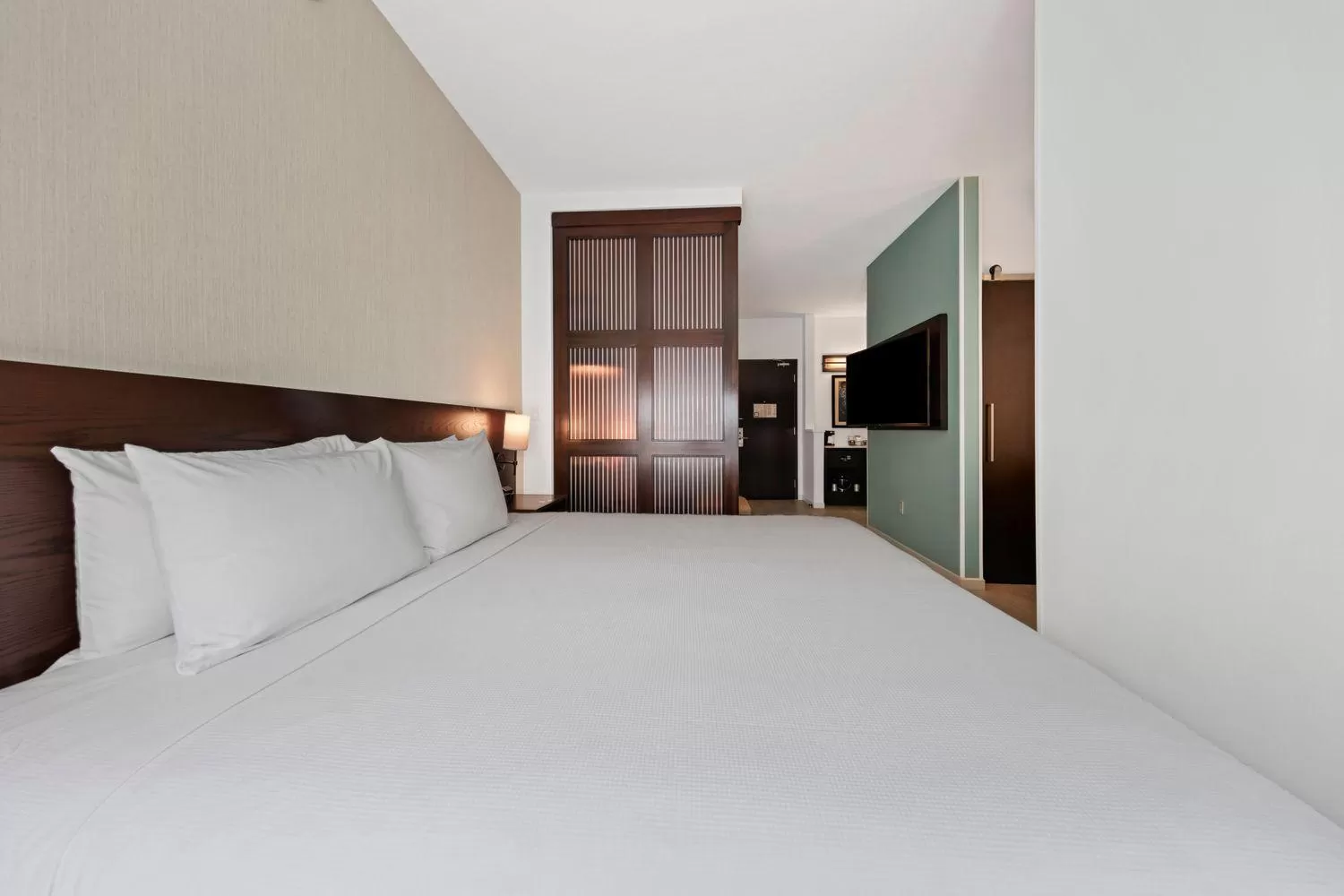 Bed in Hyatt Place West Palm Beach