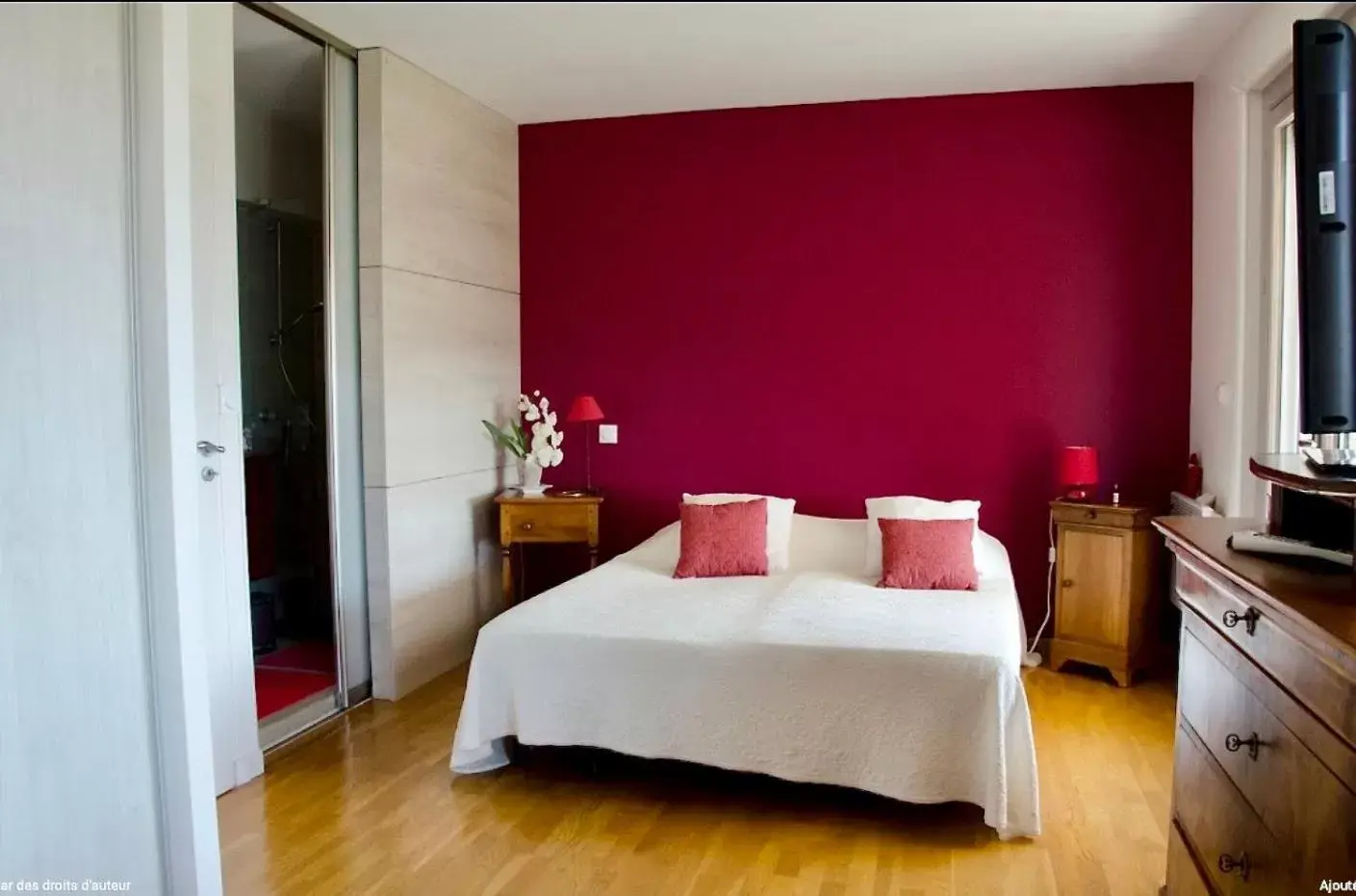 Double Room with Private Bathroom in Le Mas Dauphinois Double Room with Private Bathroom in Le Mas Dauphinois