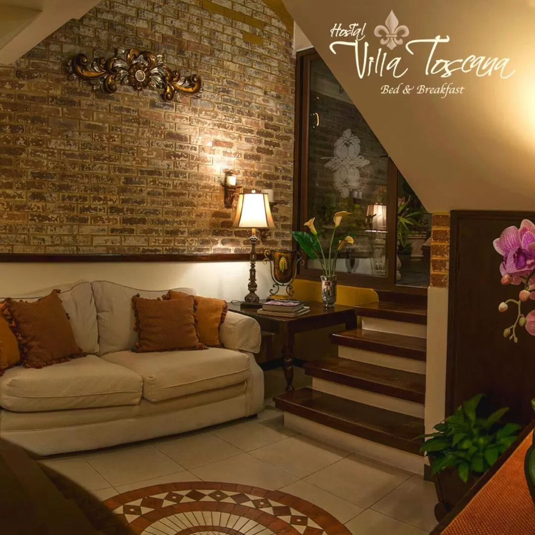 Lobby/Reception in Hostal Villa Toscana