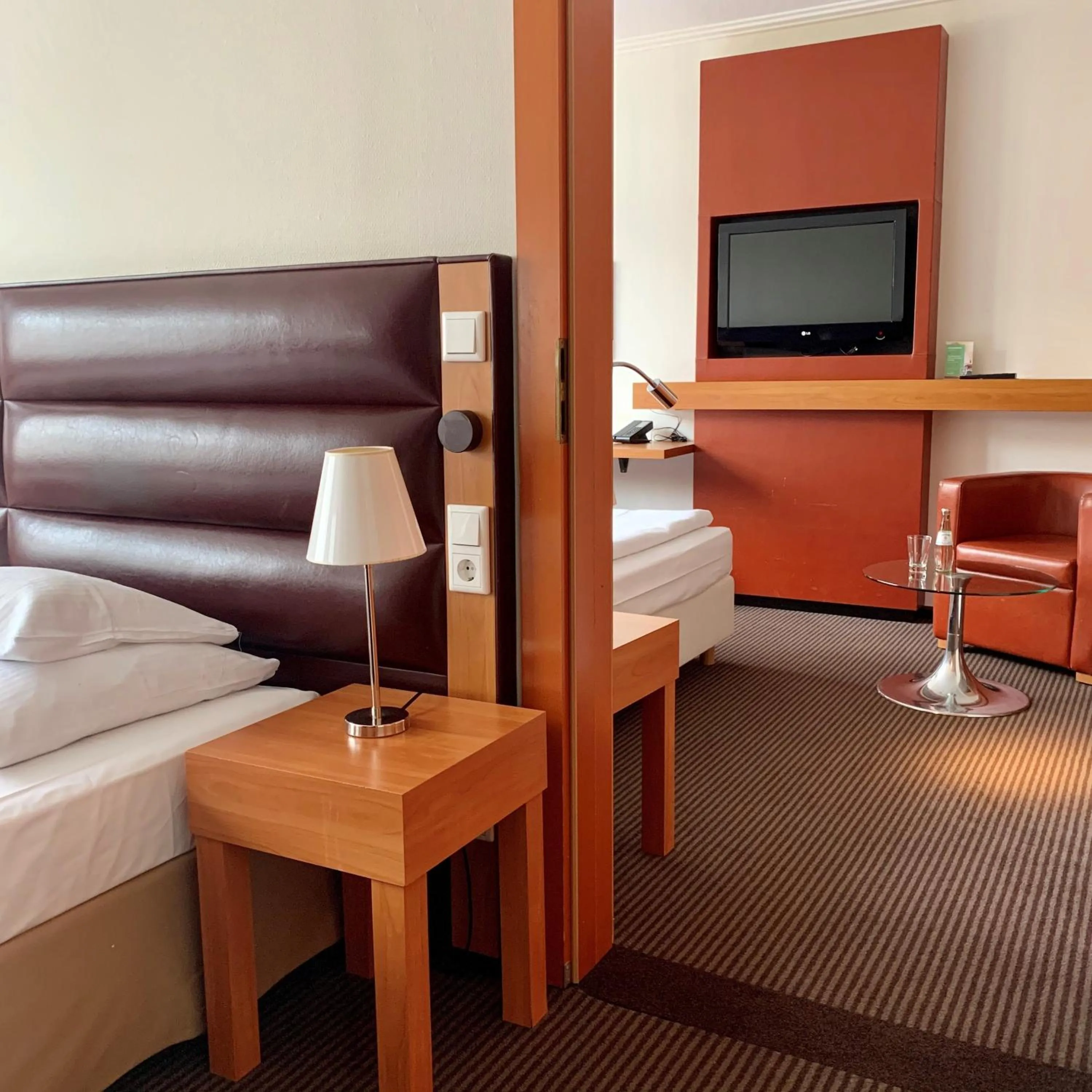 Photo of the whole room, Bed in Hotel Bredeney