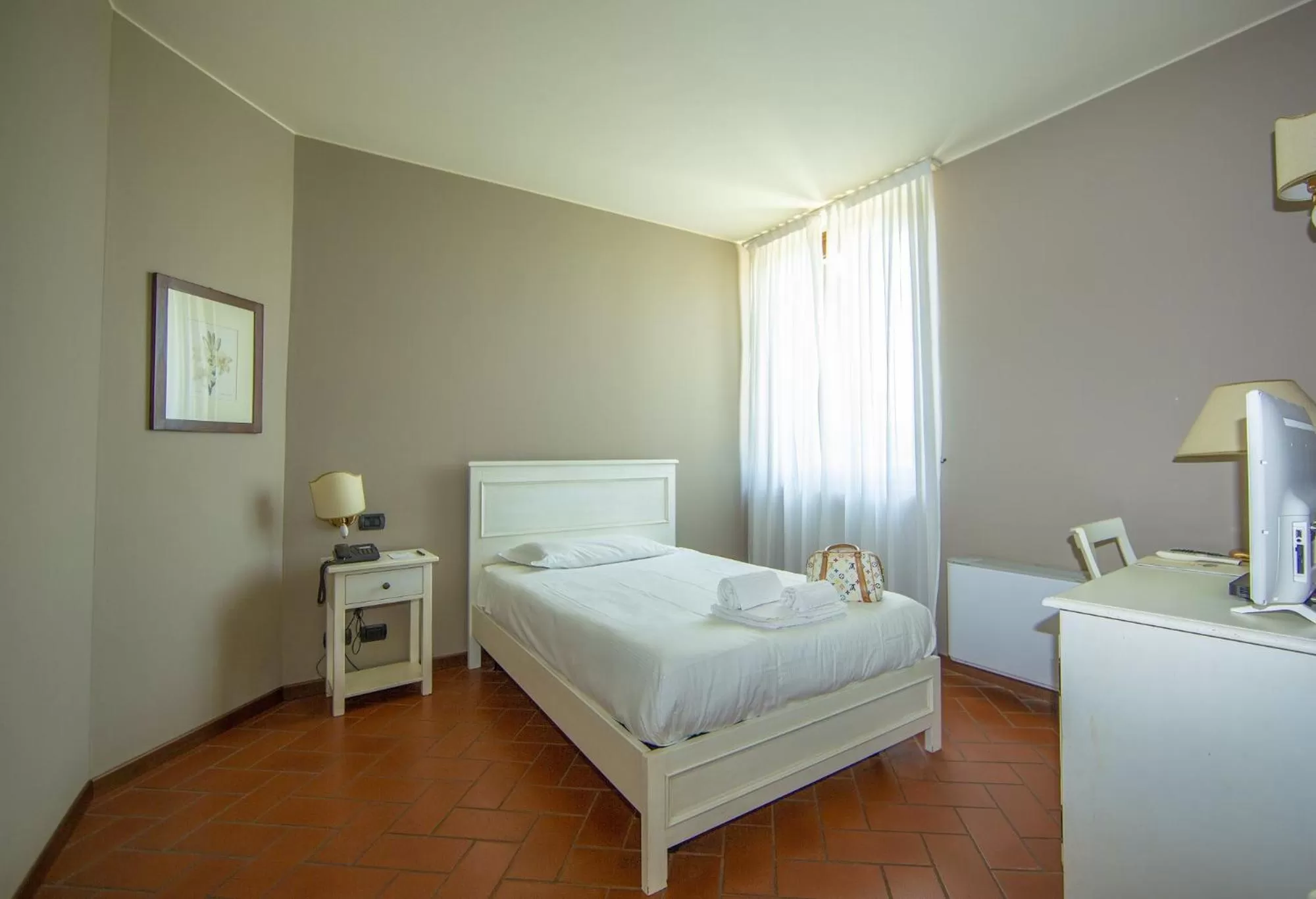 Photo of the whole room, Bed in Hotel Il Gelso