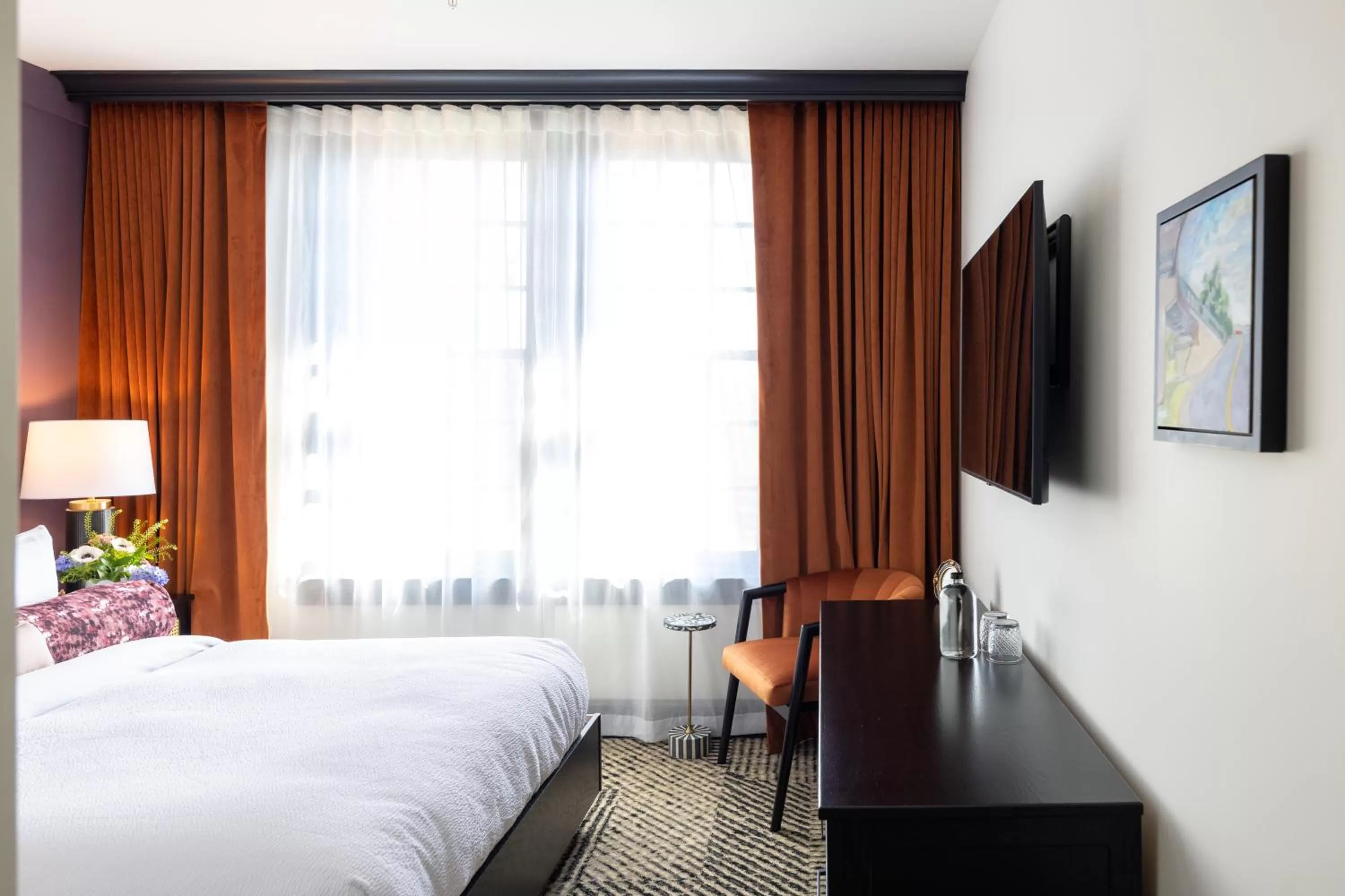 Bed in Hotel Thaxter