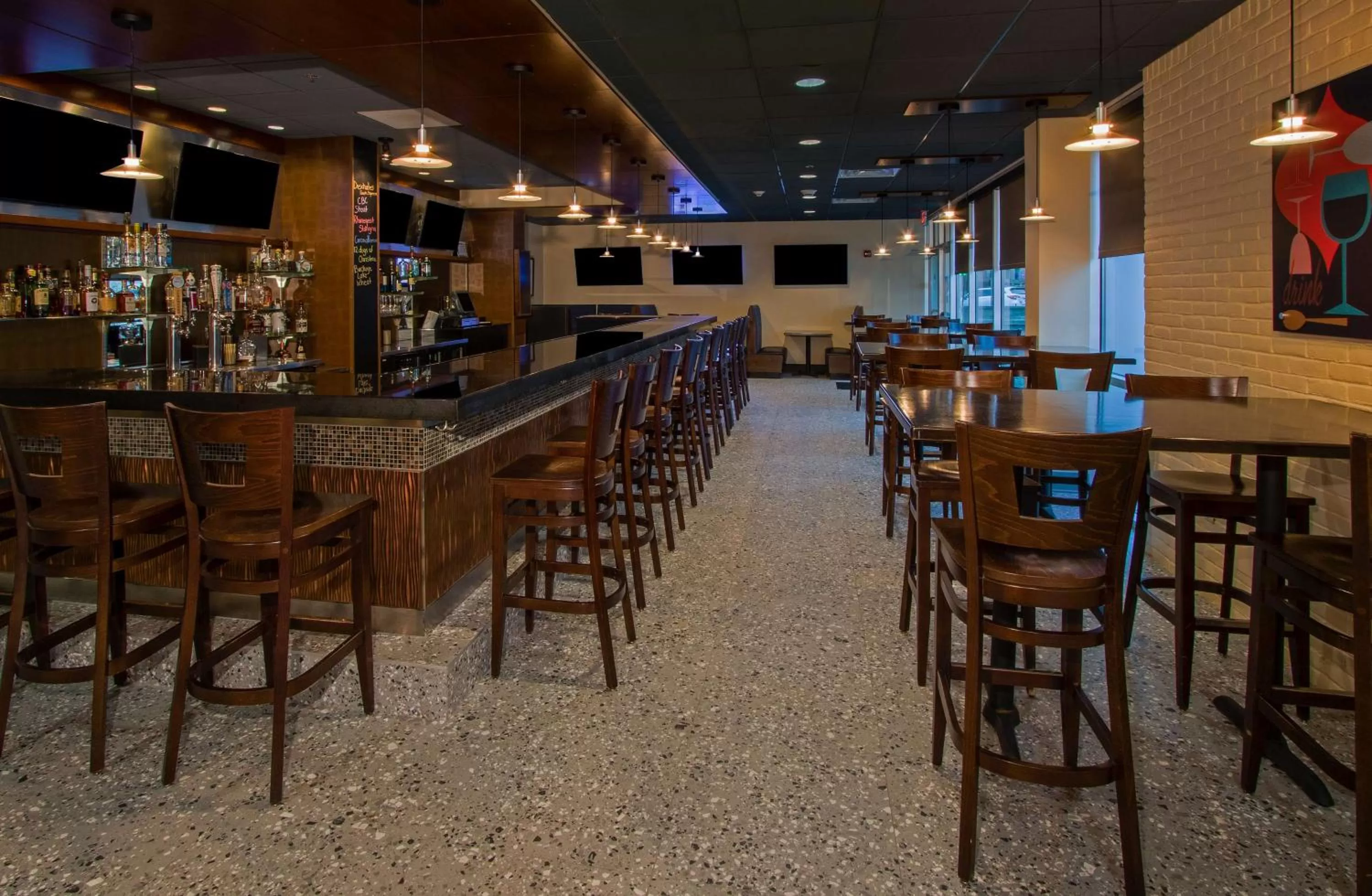Lounge or bar in Doubletree by Hilton Newark