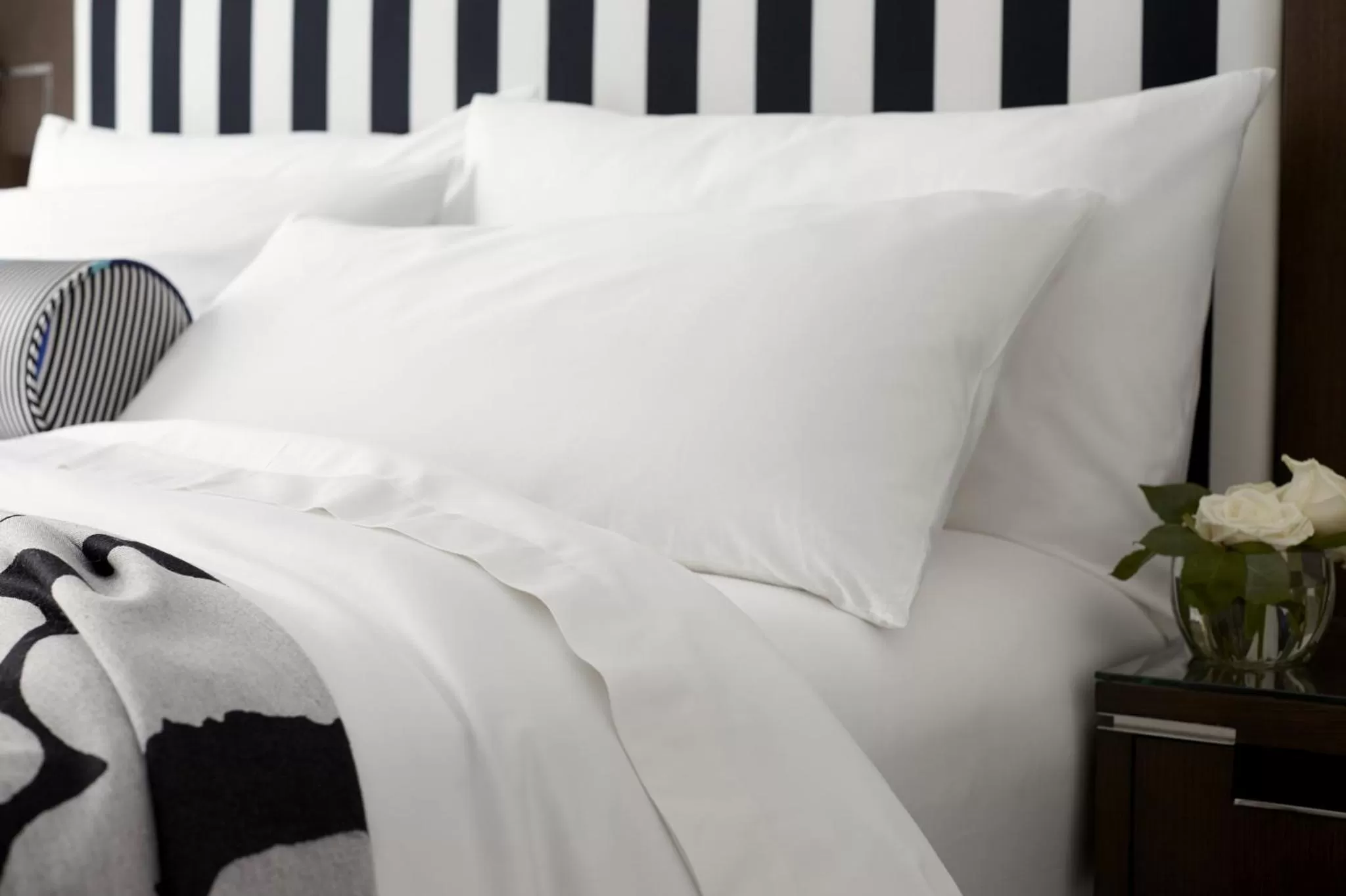 Photo of the whole room, Bed in Archer Hotel New York