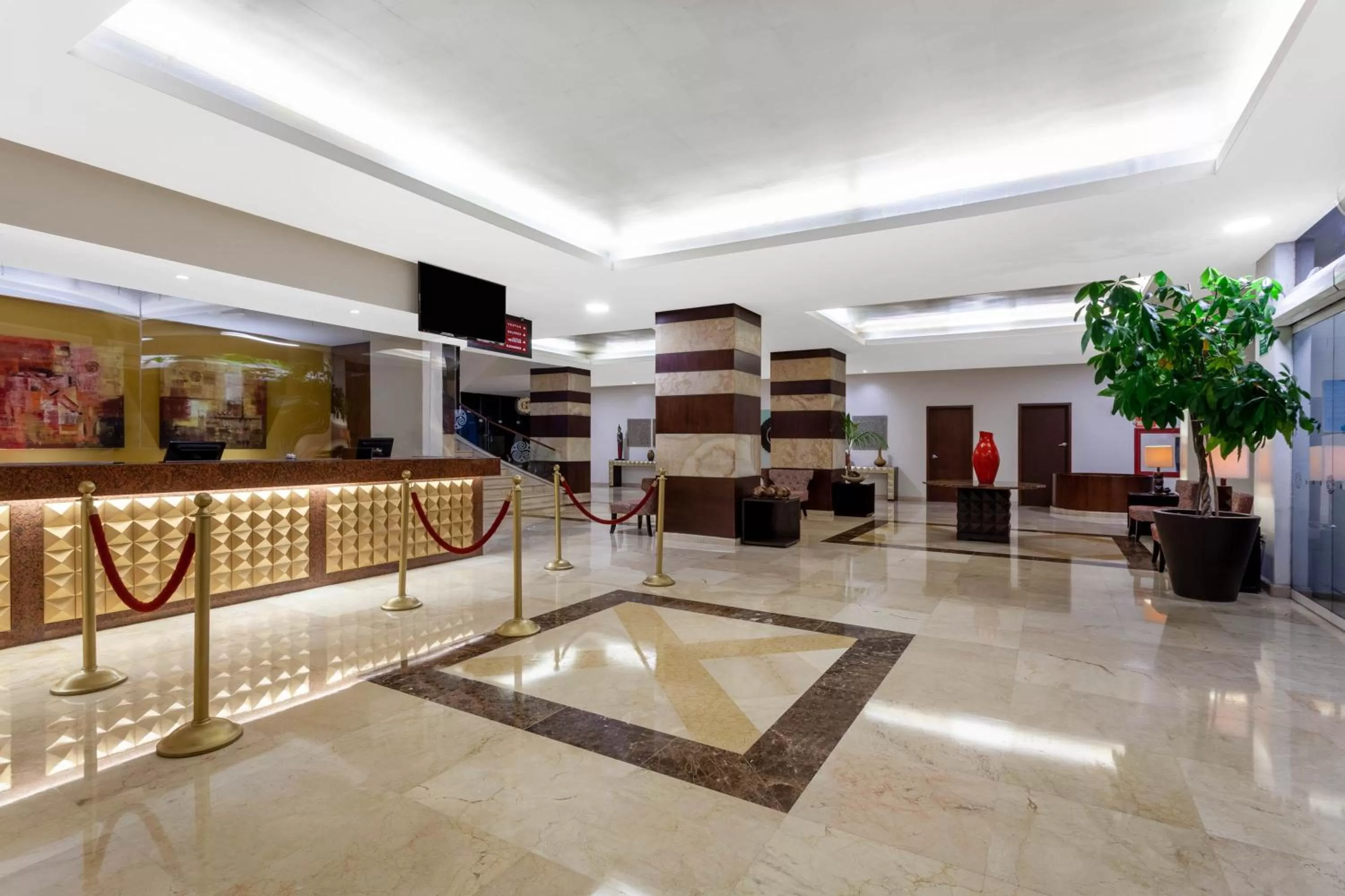 Lobby or reception in Ramada Plaza by Wyndham Veracruz Boca del Rio
