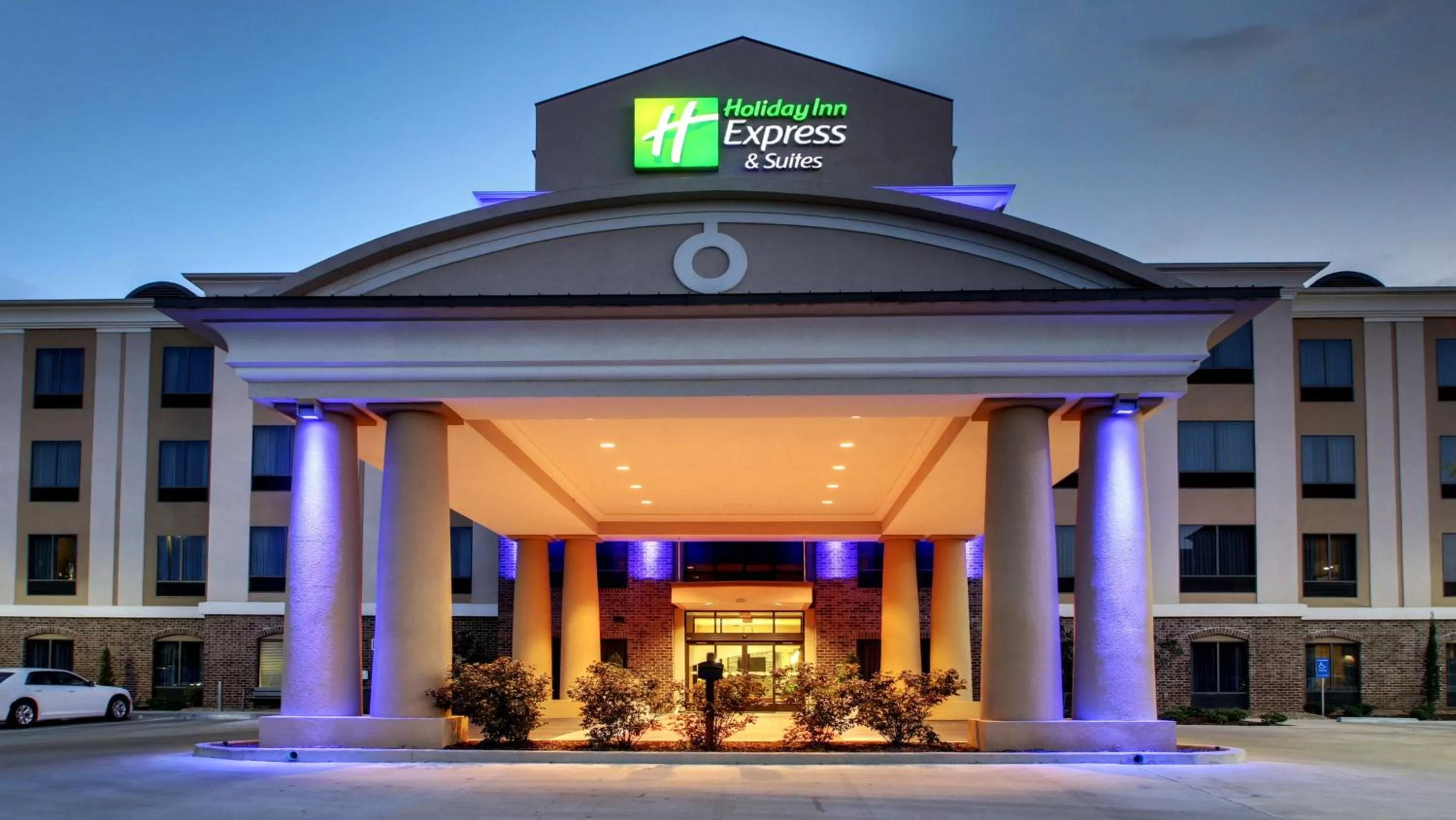 Property building in Holiday Inn Express Natchez South West by IHG