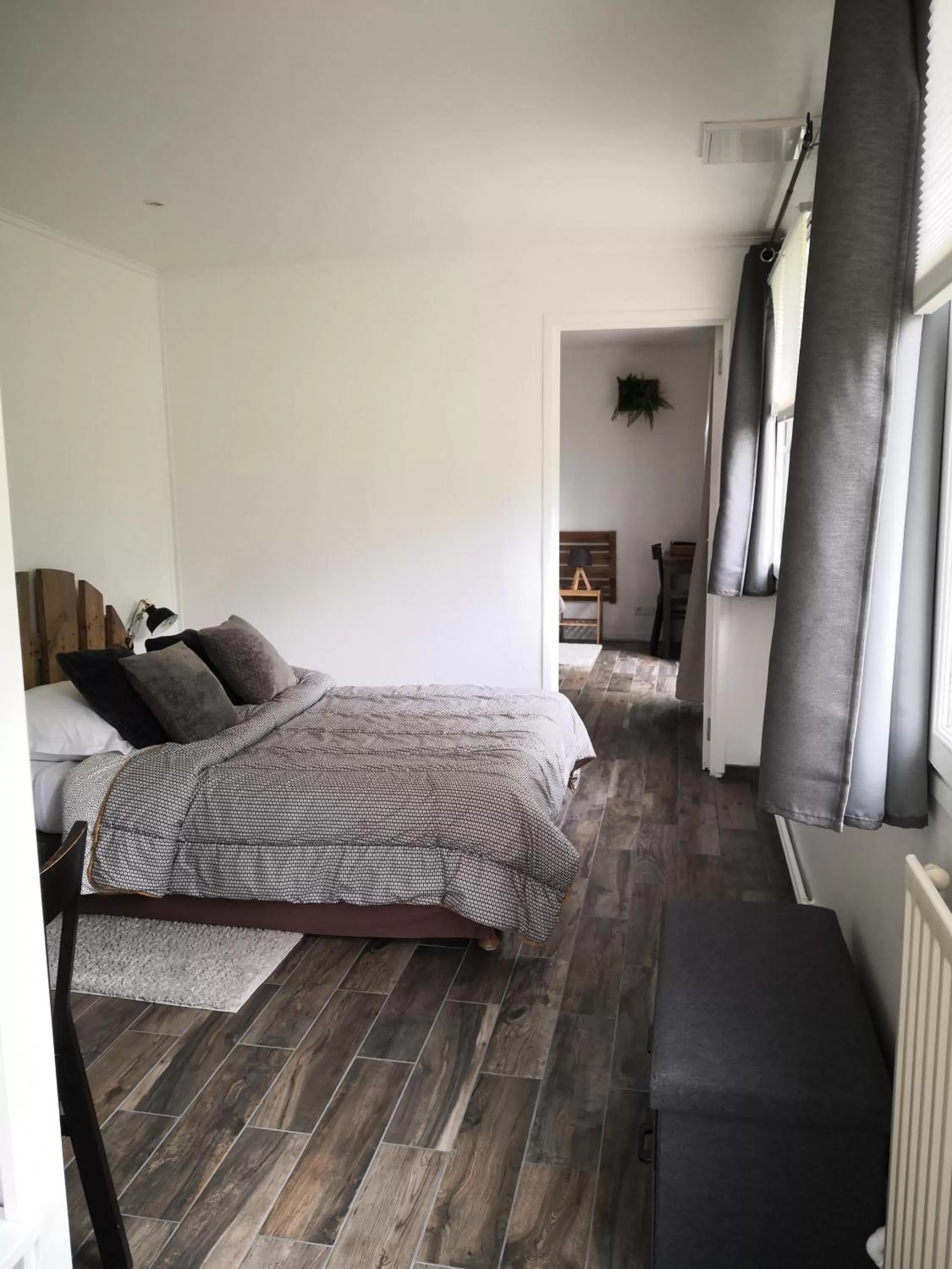 Photo of the whole room, Bed in La Rose des Vents