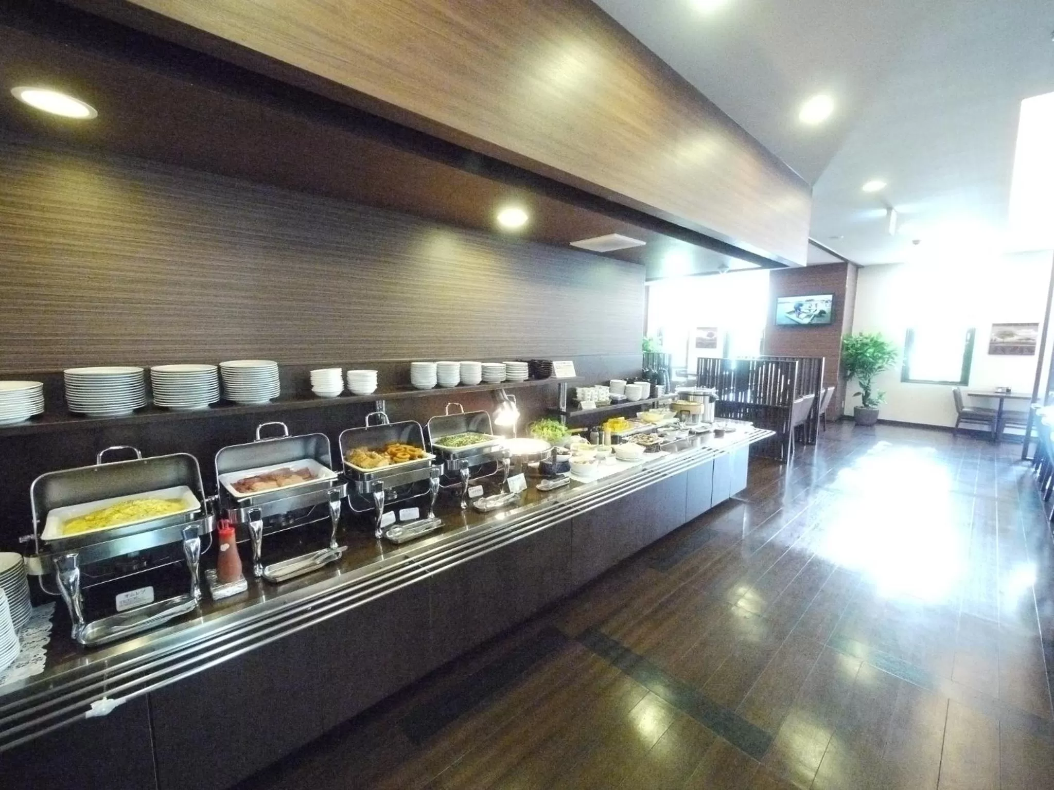 Restaurant/places to eat in Hotel Route-Inn Iwakiizumi Ekimae