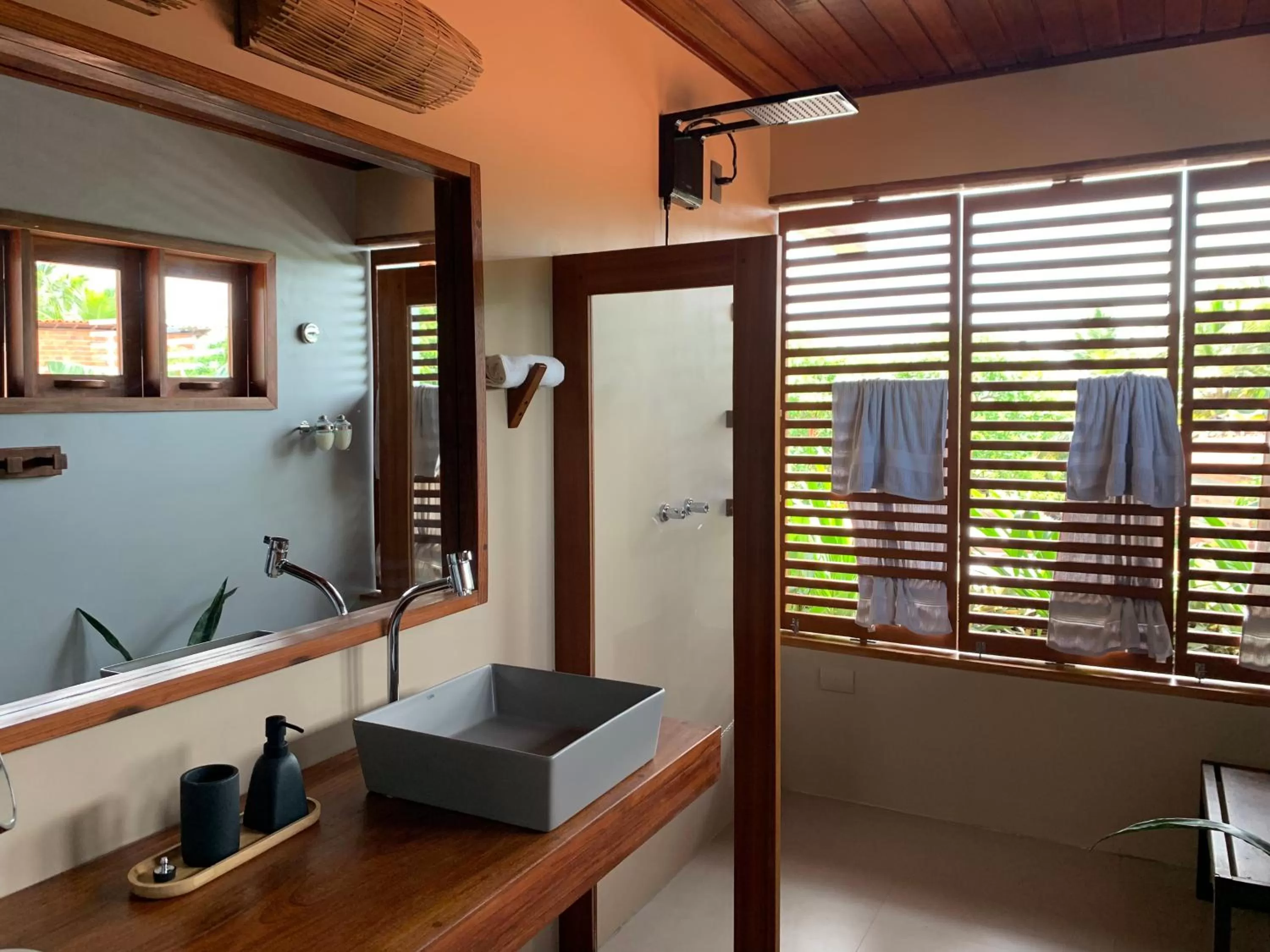 Bathroom in Vila das Águas