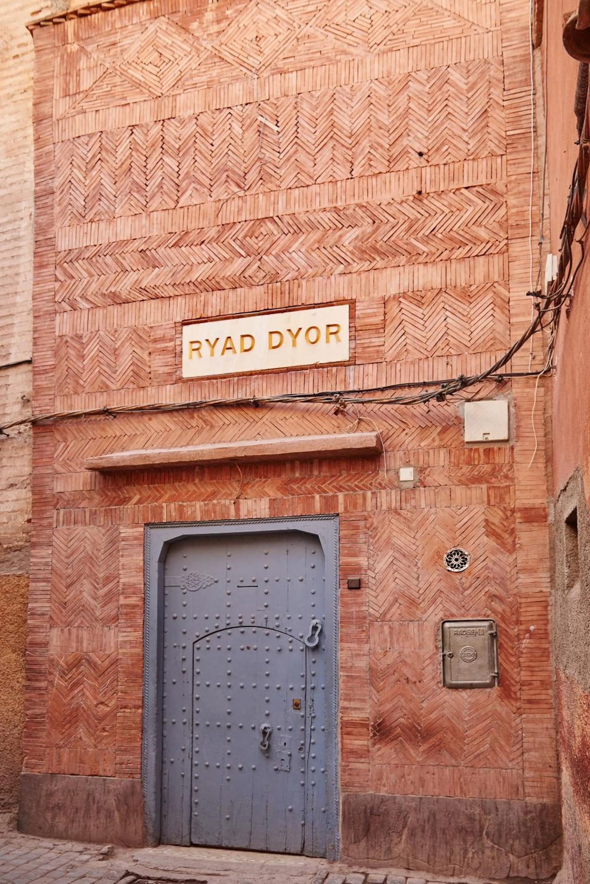 Property building in Ryad Dyor