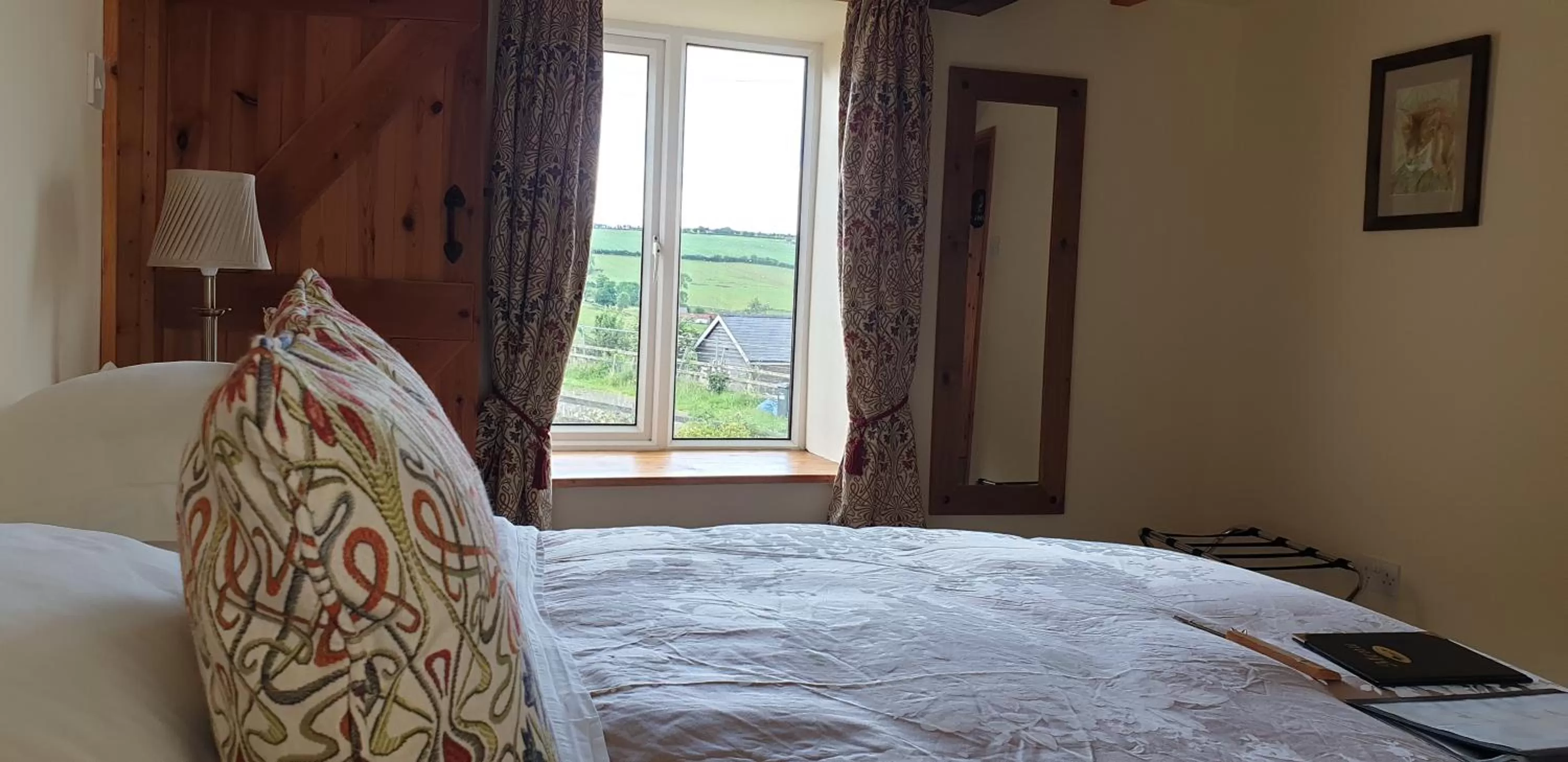 View (from property/room), Bed in Middle Woodbatch B&B