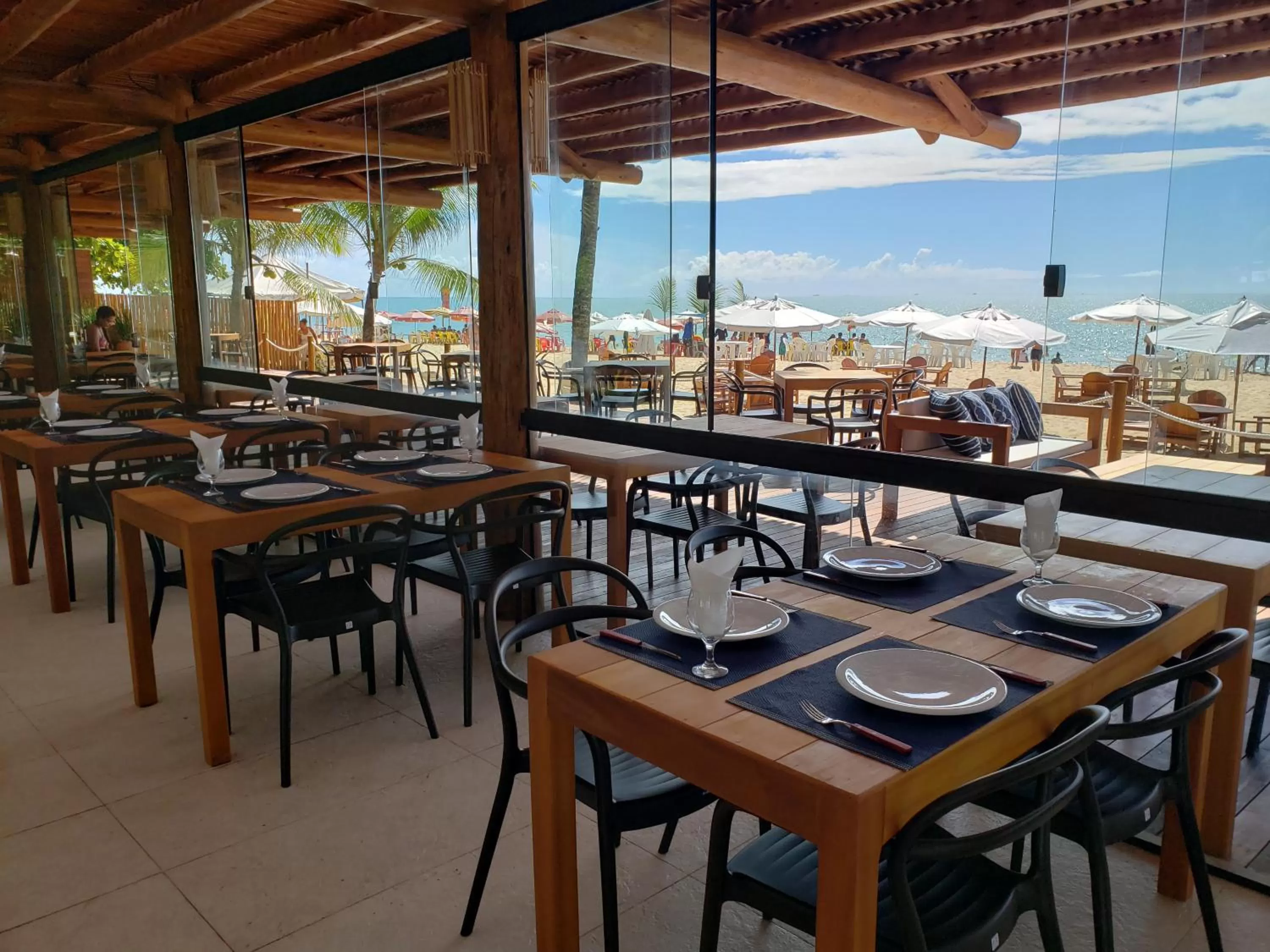 Restaurant/places to eat in Portobello Park Hotel