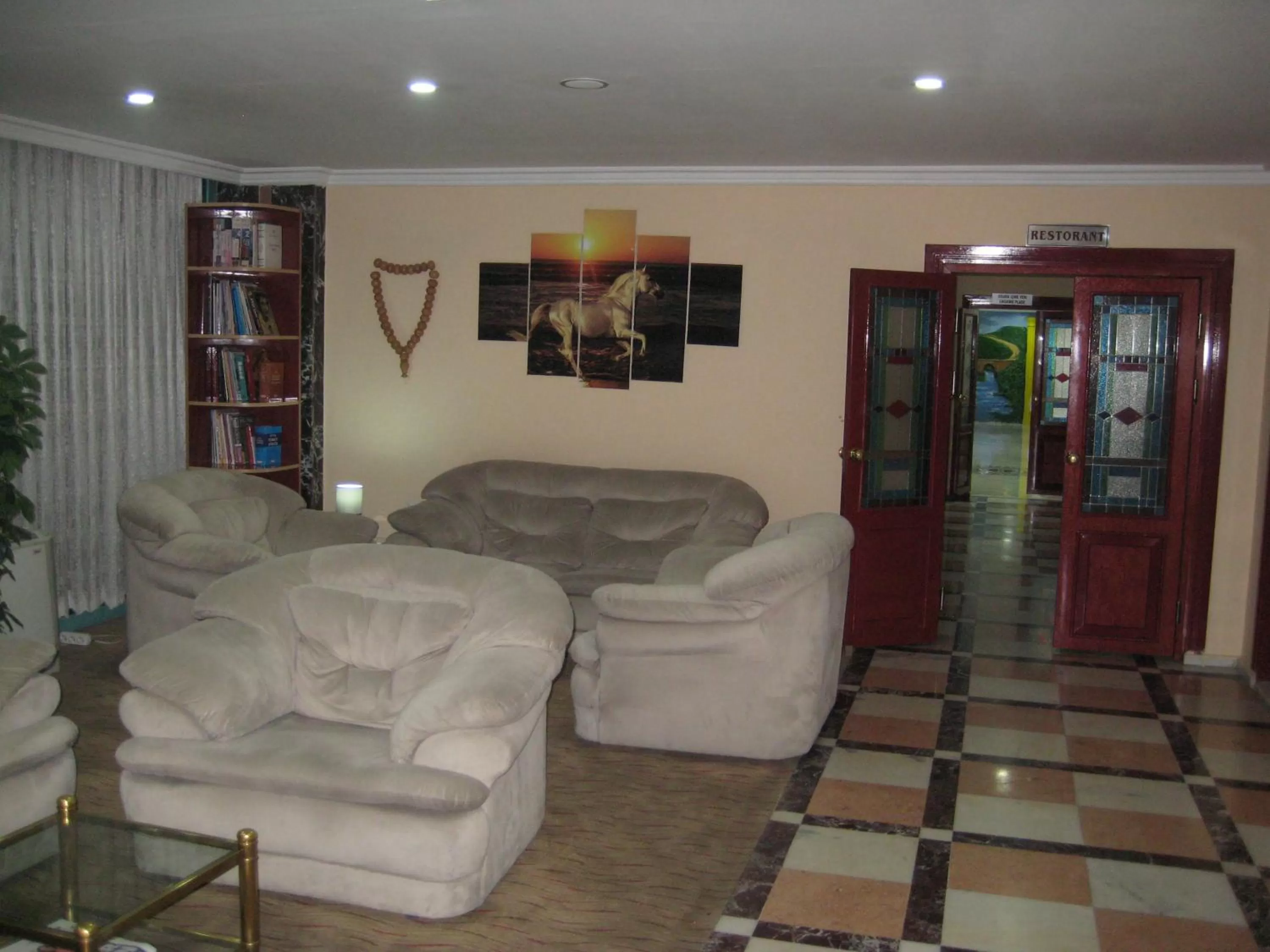 Library, Lounge/Bar in Miroglu Hotel