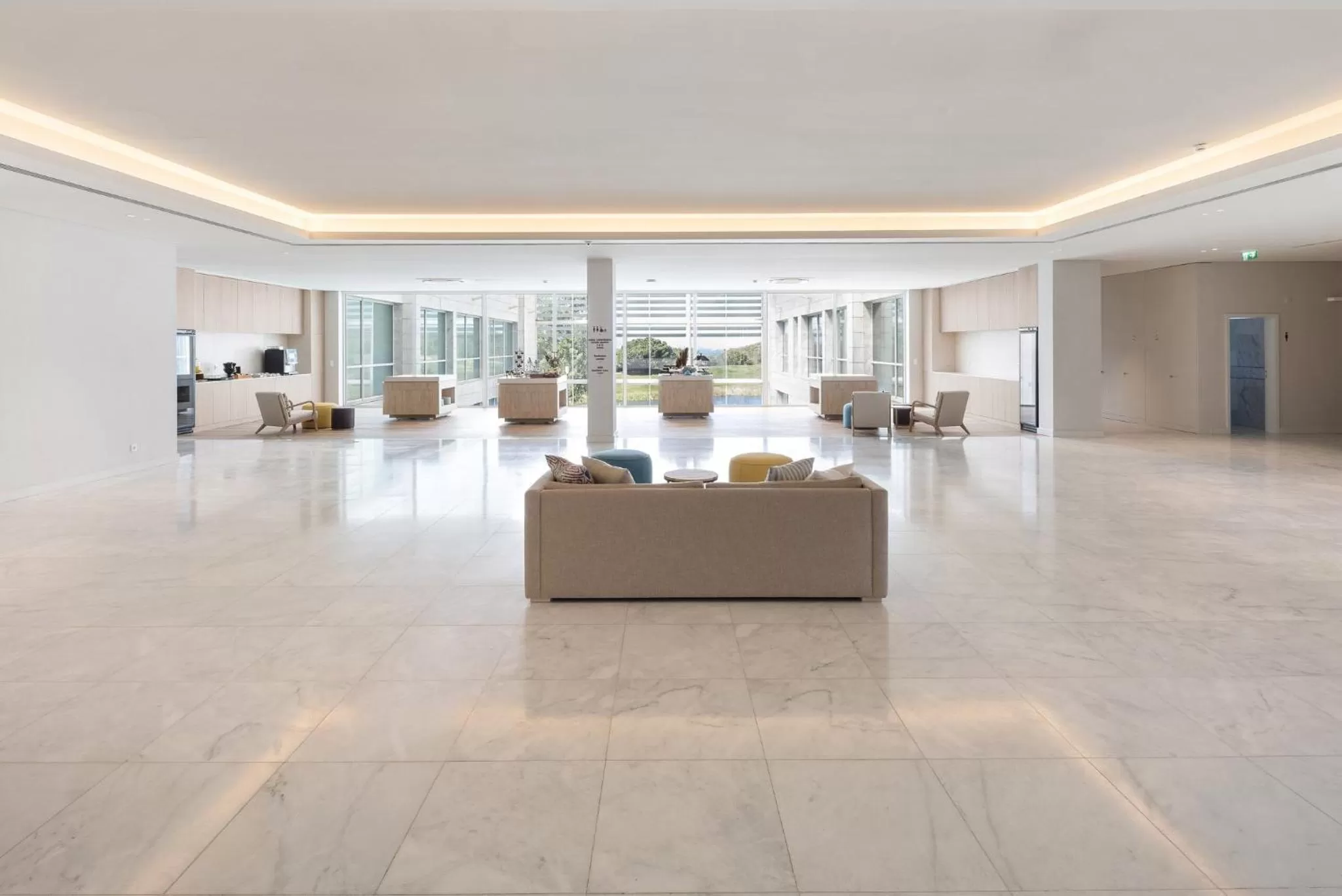 Restaurant/places to eat in Crowne Plaza - Caparica Lisbon