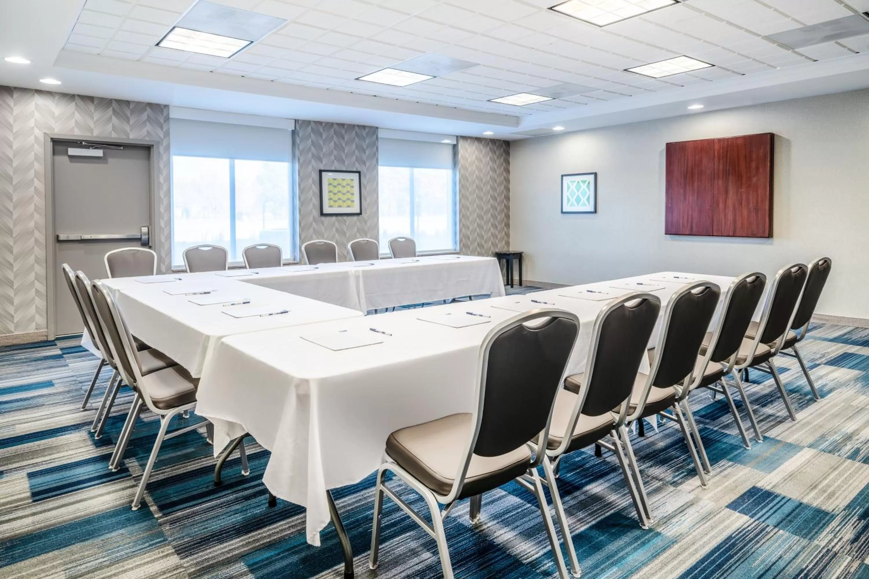 Meeting/conference room in Holiday Inn Express Hotel & Suites Tappahannock by IHG