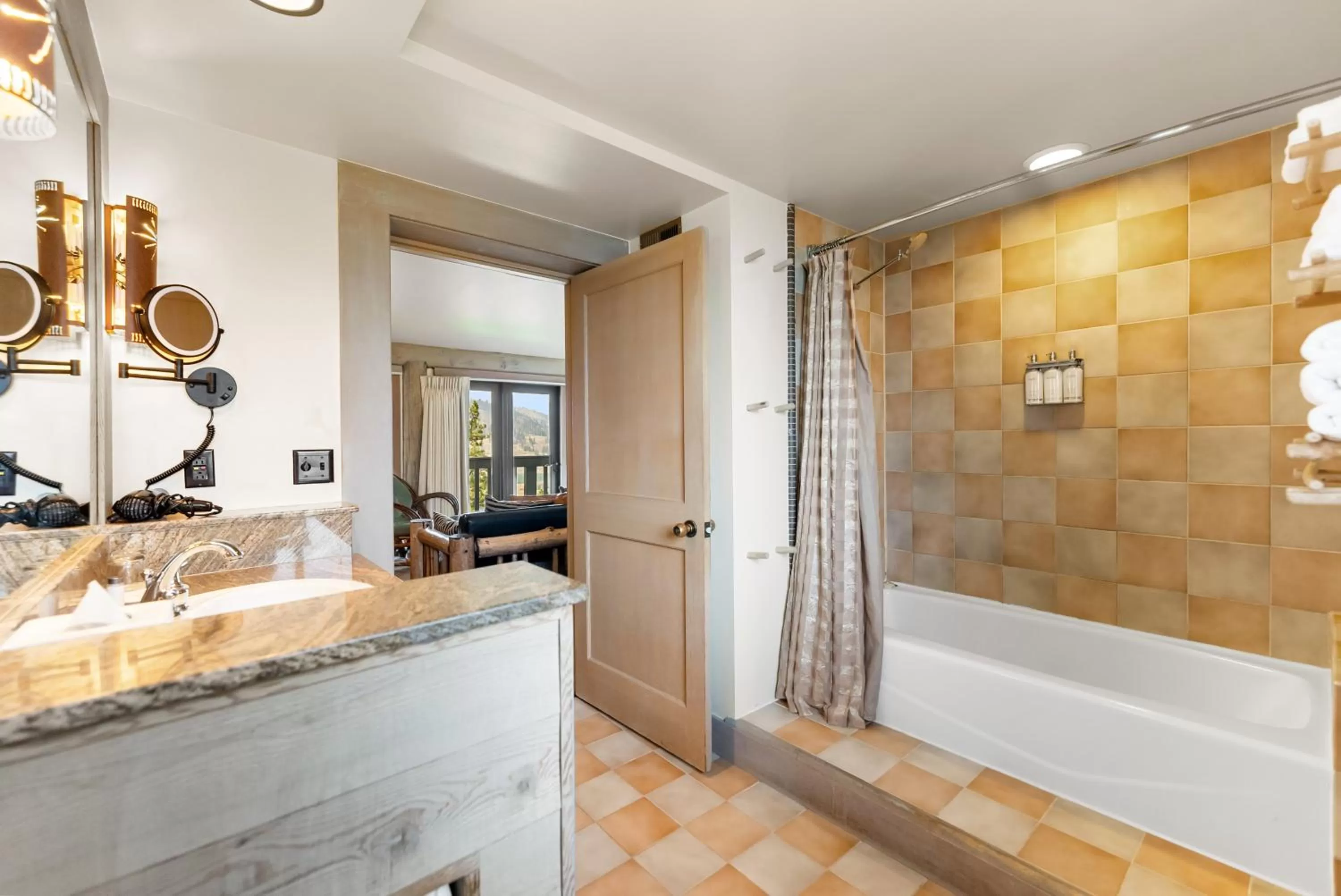 Bathroom in Sun Mountain Lodge