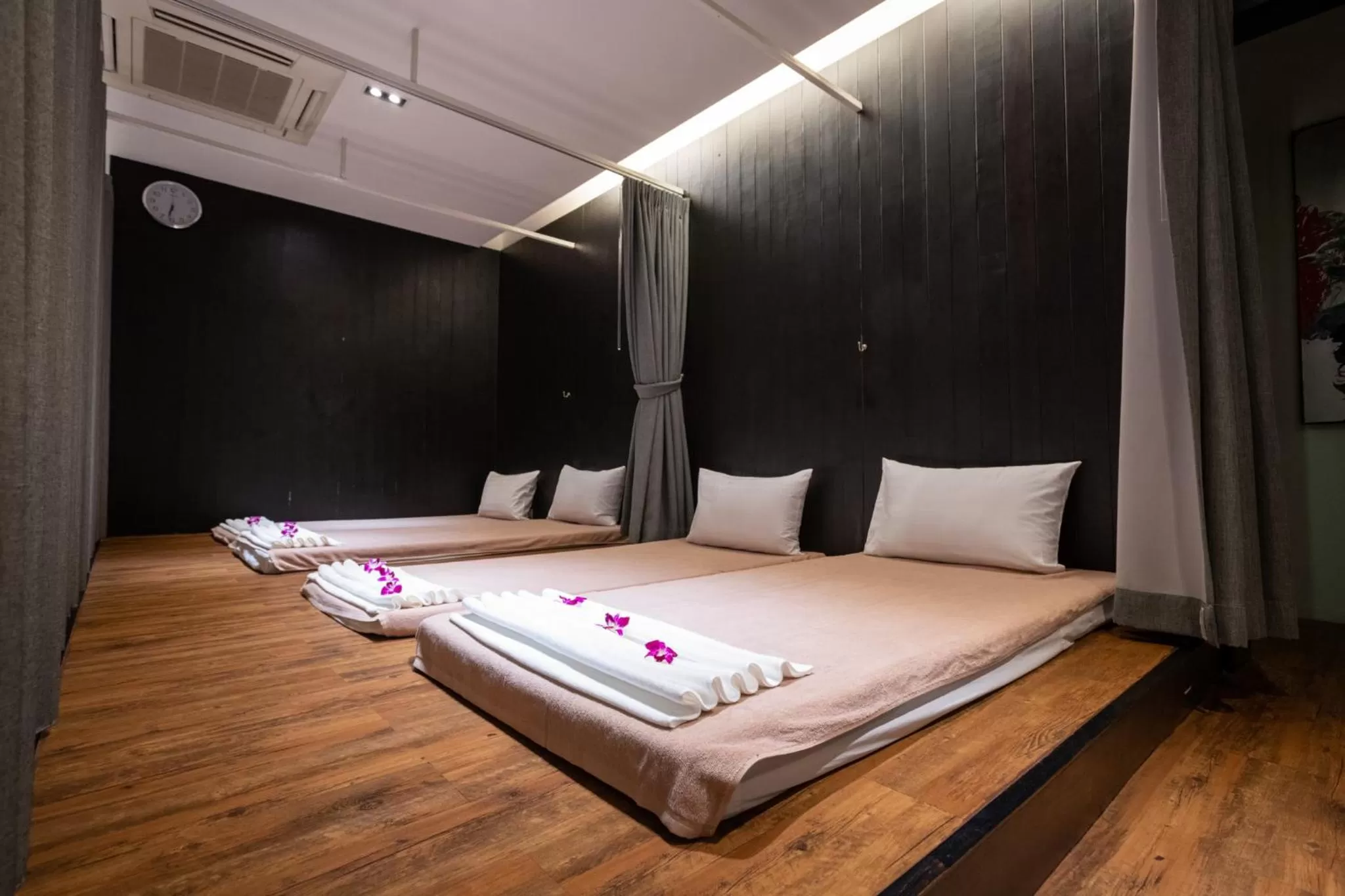 Spa and wellness centre/facilities, Bed in S Ratchada Leisure Hotel
