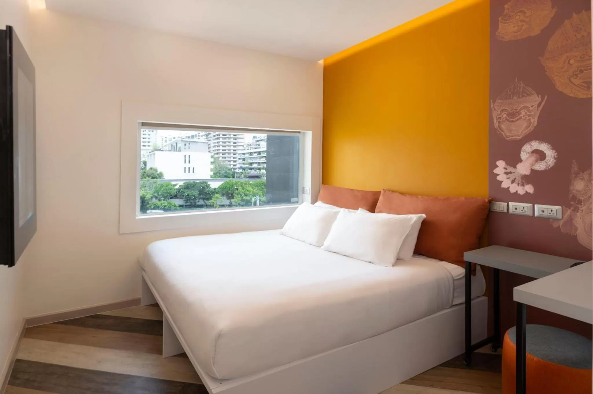 Bed in Jono Bangkok Asok Hotel