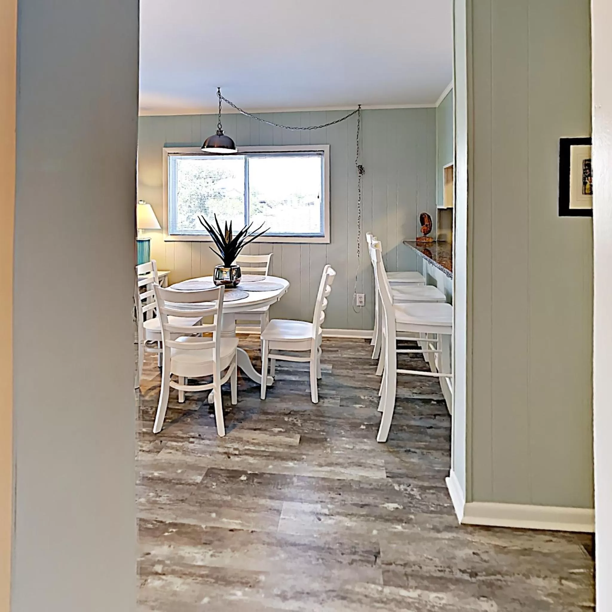 Dining area in Beach Vacation Condos