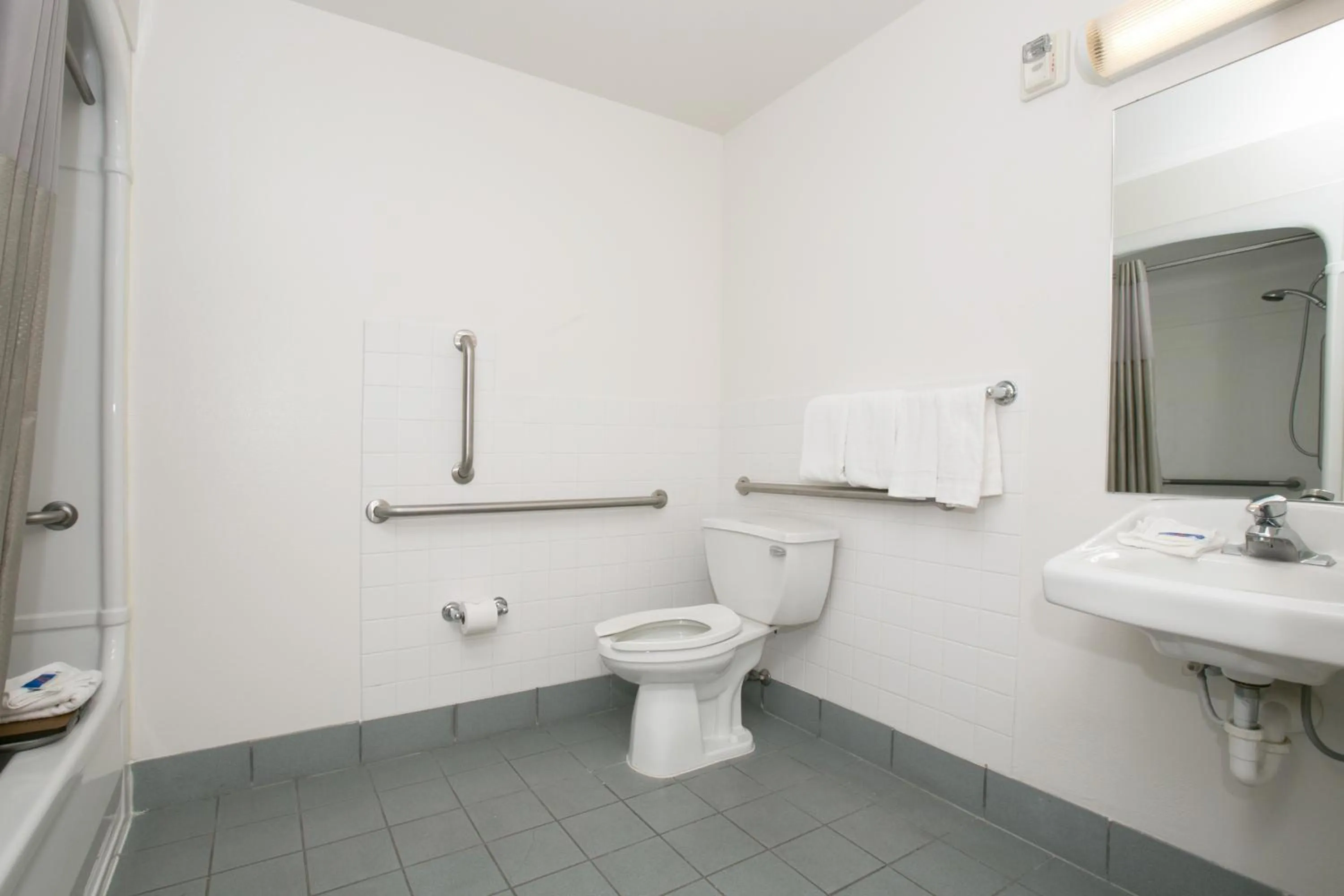 Bathroom in Motel 6-Brooklyn Center, MN - Minneapolis