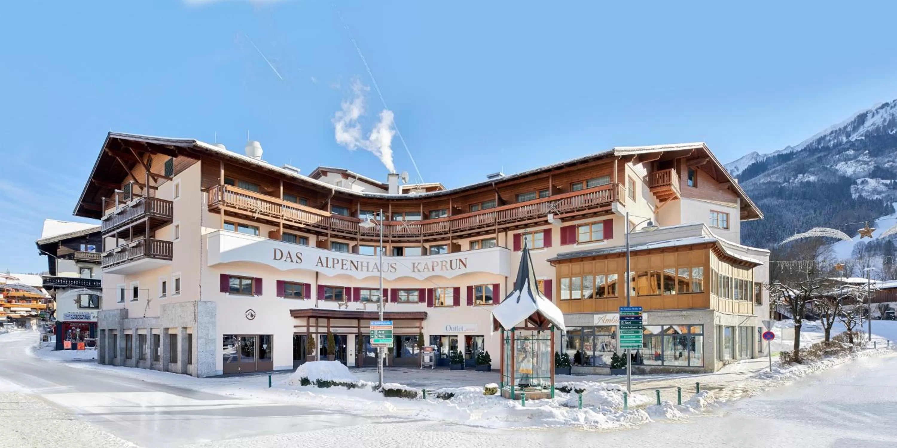 Property building in Das Alpenhaus Kaprun