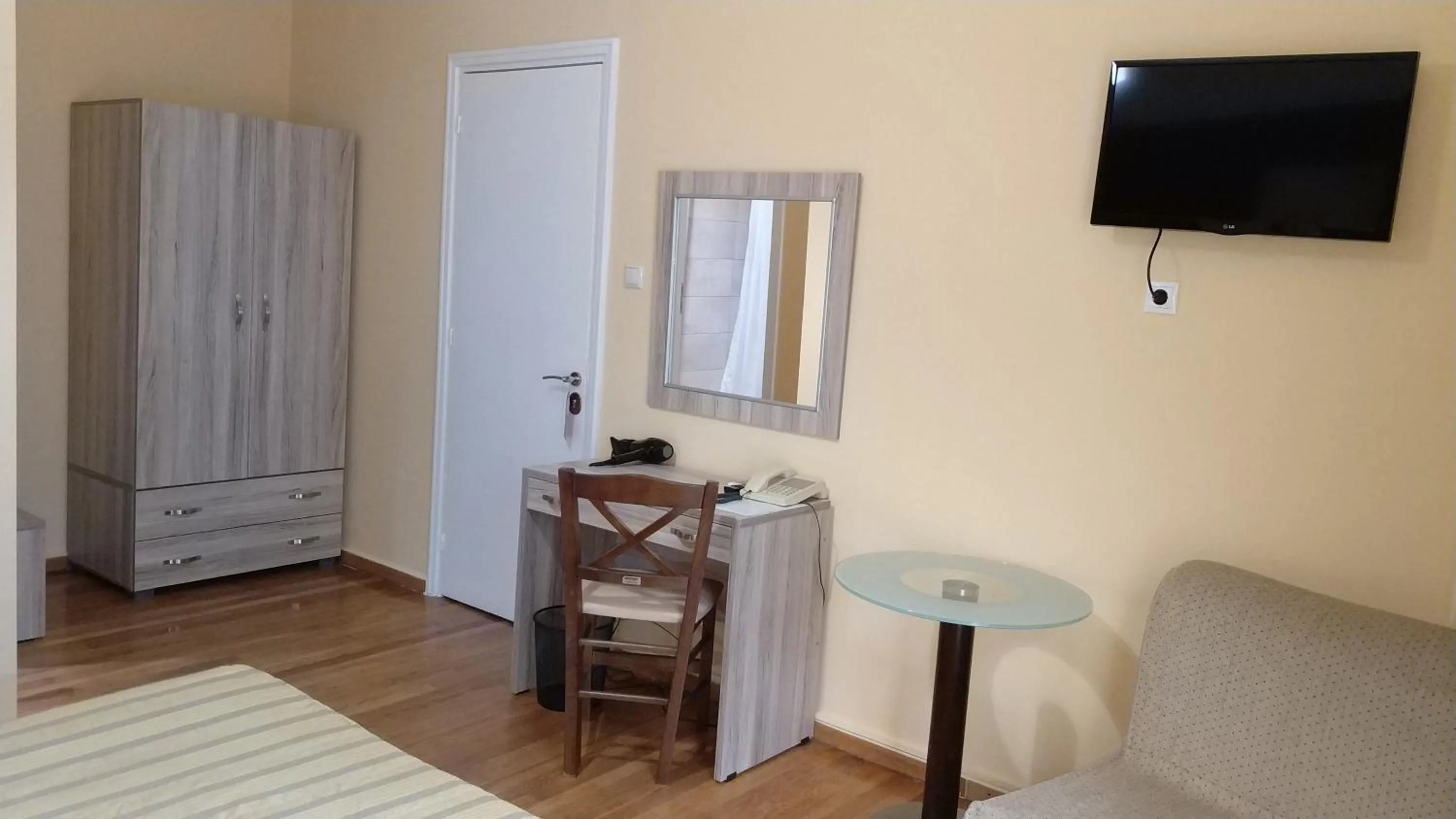 TV and multimedia, Bed in Ambrosia Suites