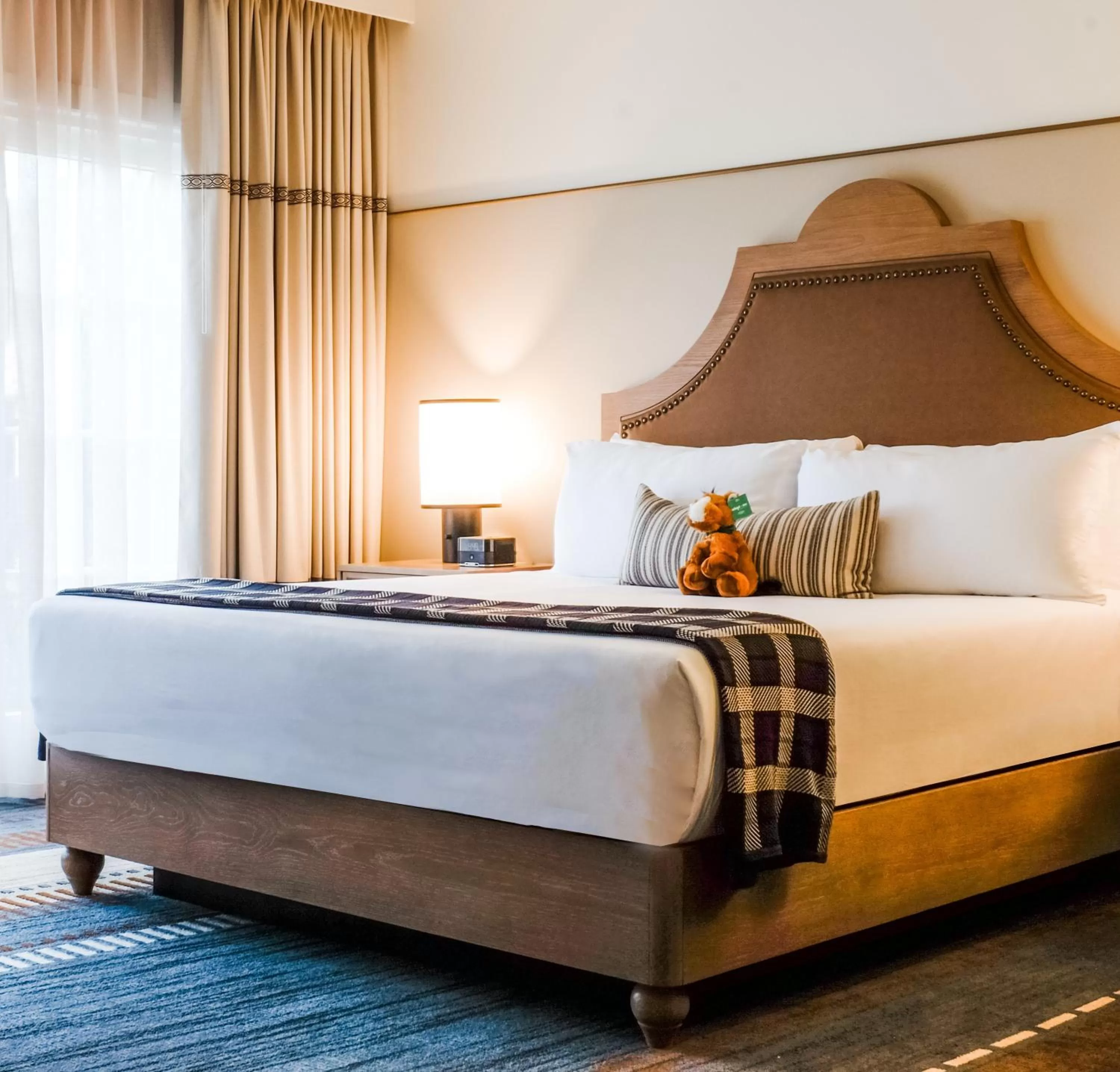 Bedroom, Bed in Estancia La Jolla Hotel & Spa