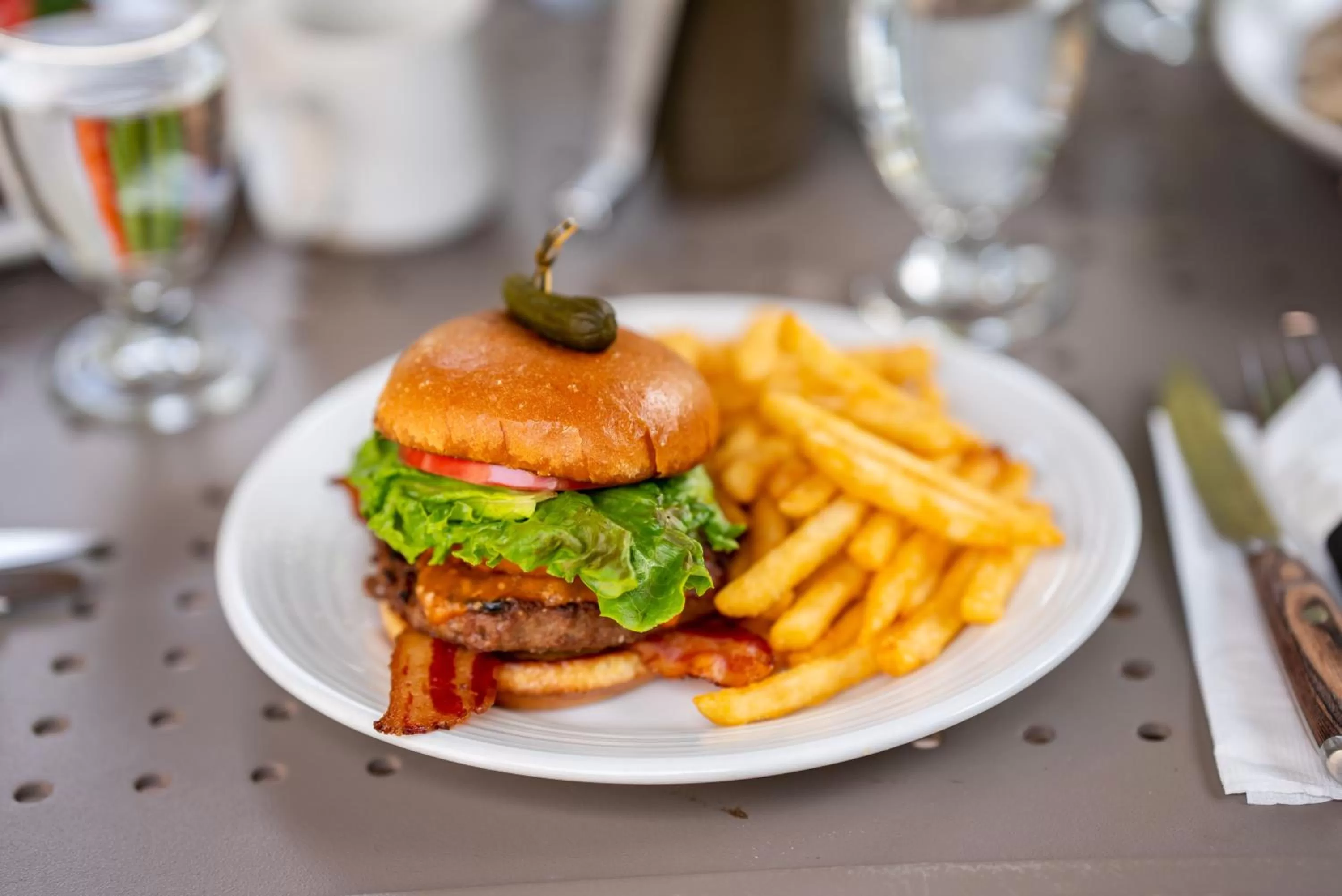 Restaurant/places to eat in Lake Louise Inn