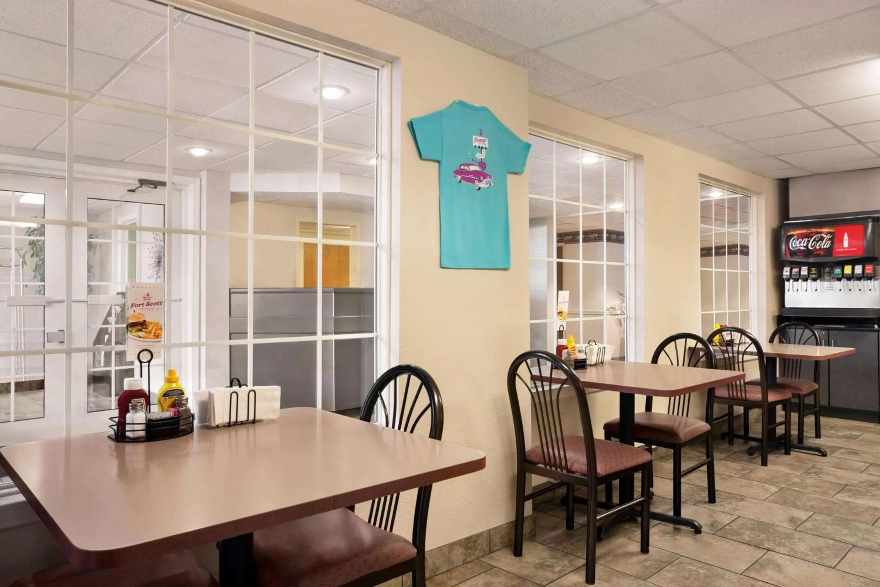 Restaurant/places to eat in Travelodge by Wyndham Fort Scott