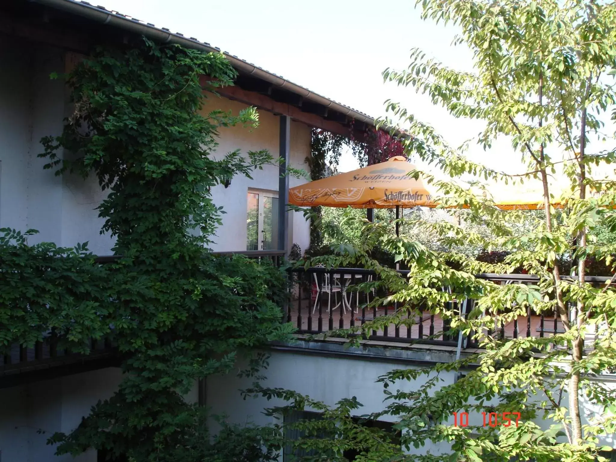 Standard Double or Twin Room with Garden View in Stadthotel Brandenburger Hof Standard Double or Twin Room with Garden View in Stadthotel Brandenburger Hof