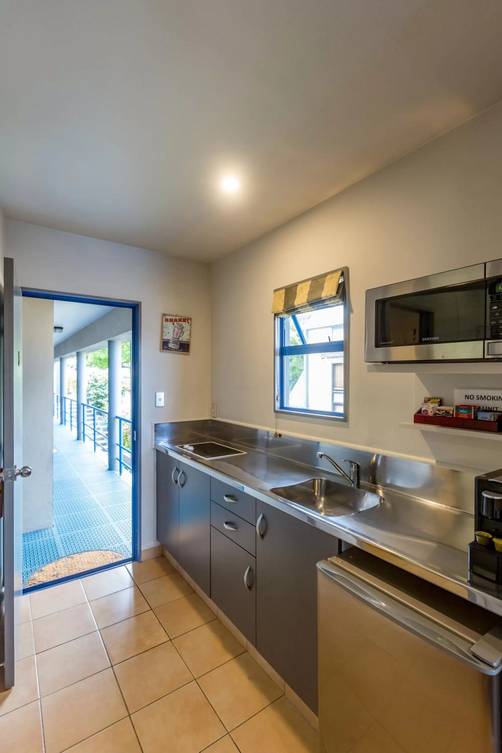 Kitchen or kitchenette in Clearwater Motor Lodge