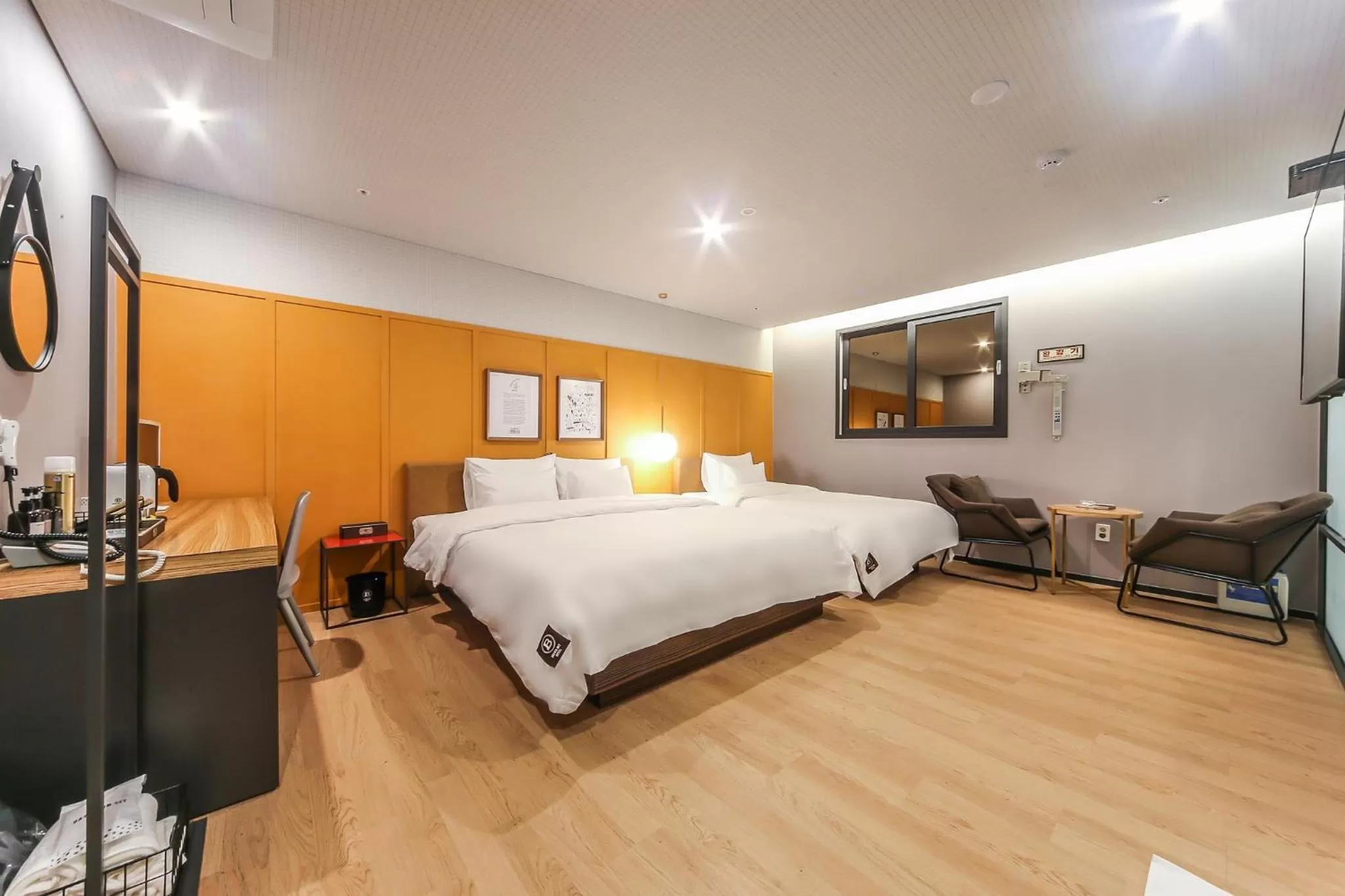 Photo of the whole room, Bed in Seomyeon Brown-dot hotel Gold