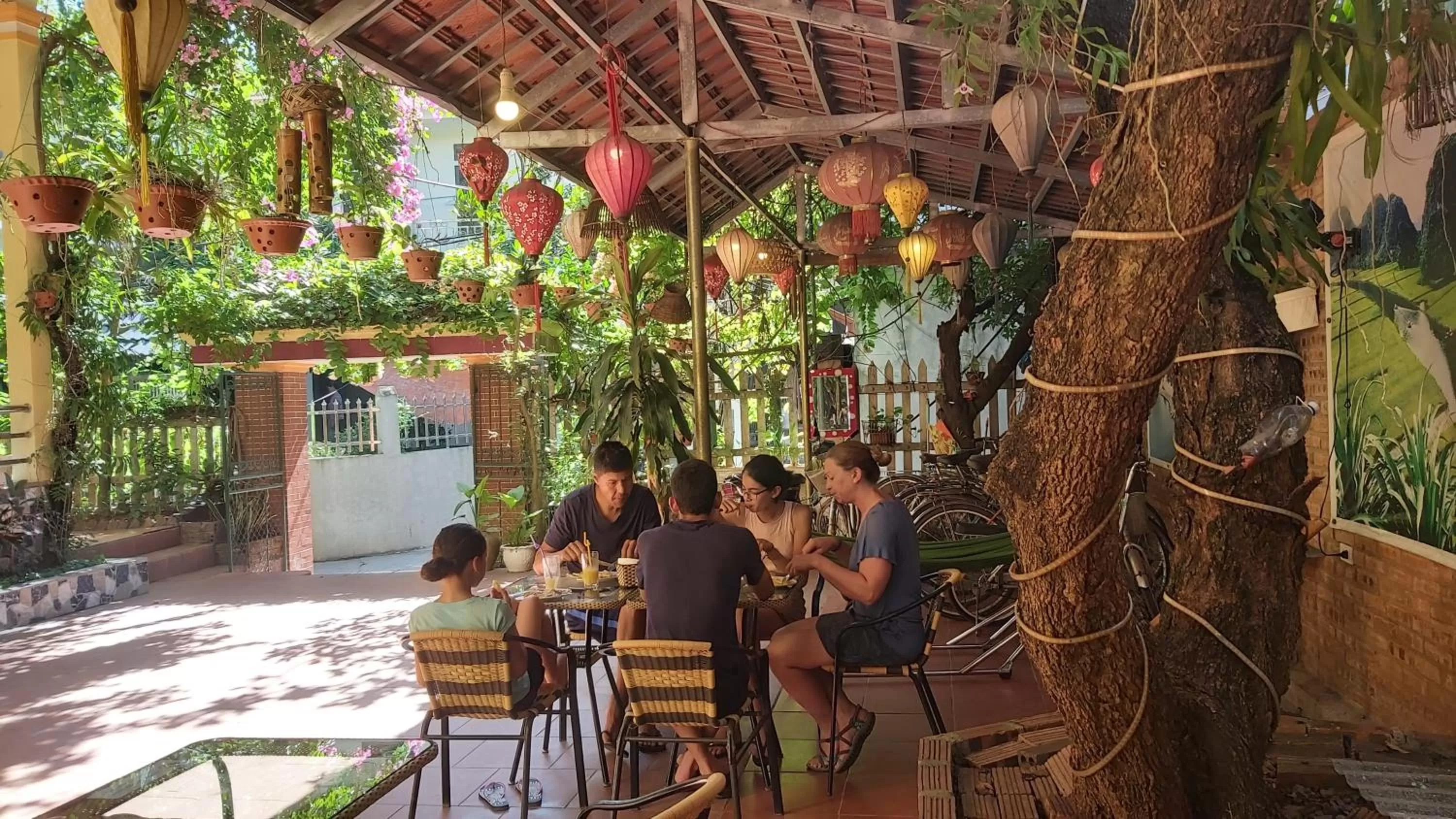 Tam Coc Family Hotel