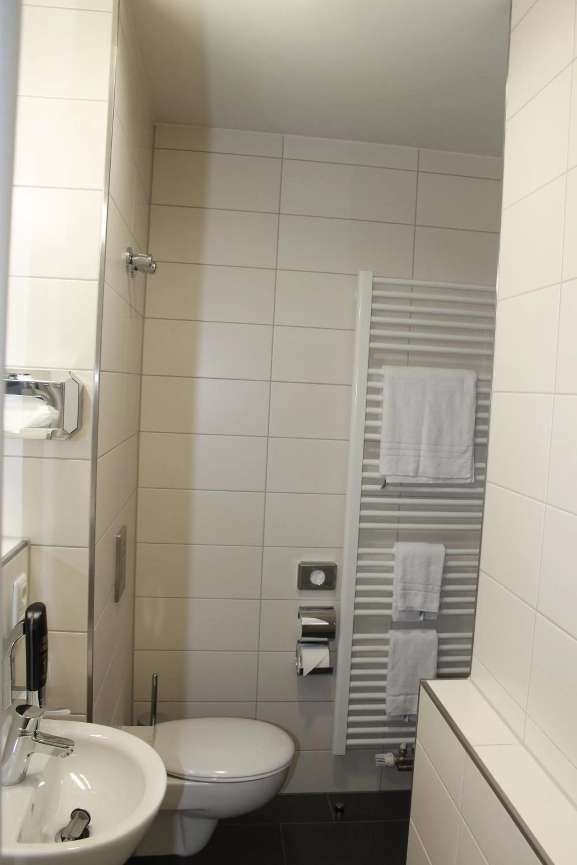 Bathroom in Prime 20 Serviced Apartments