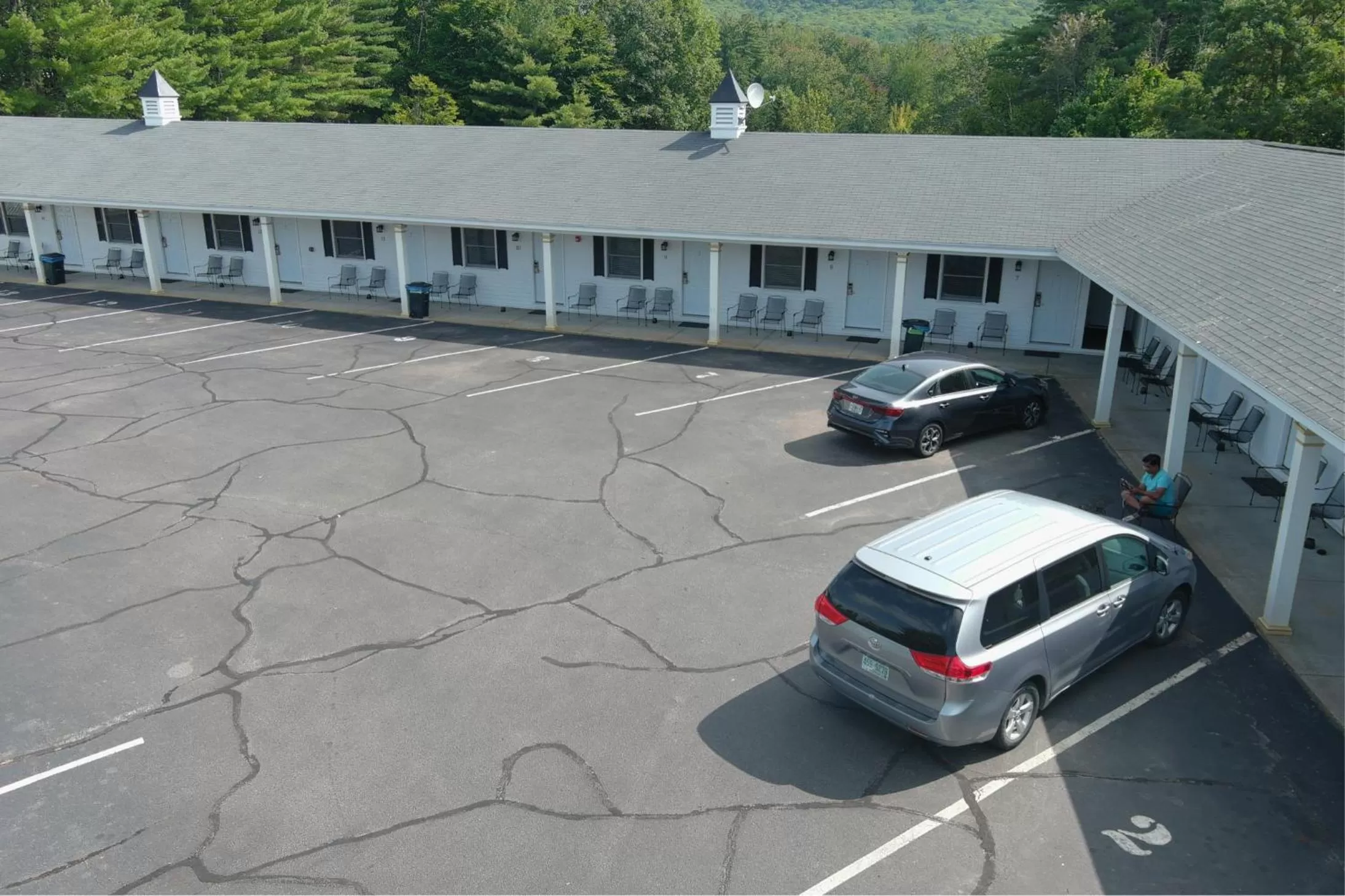 Bird's eye view in Colonial Motel