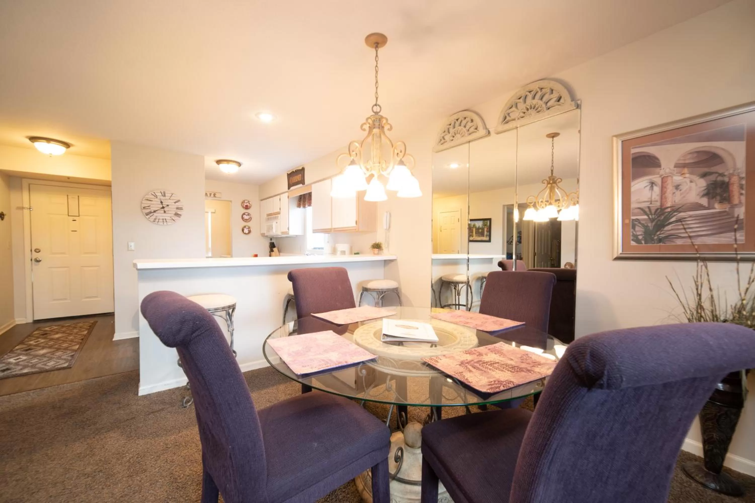 Dining area in Pointe Royale Golf Resort