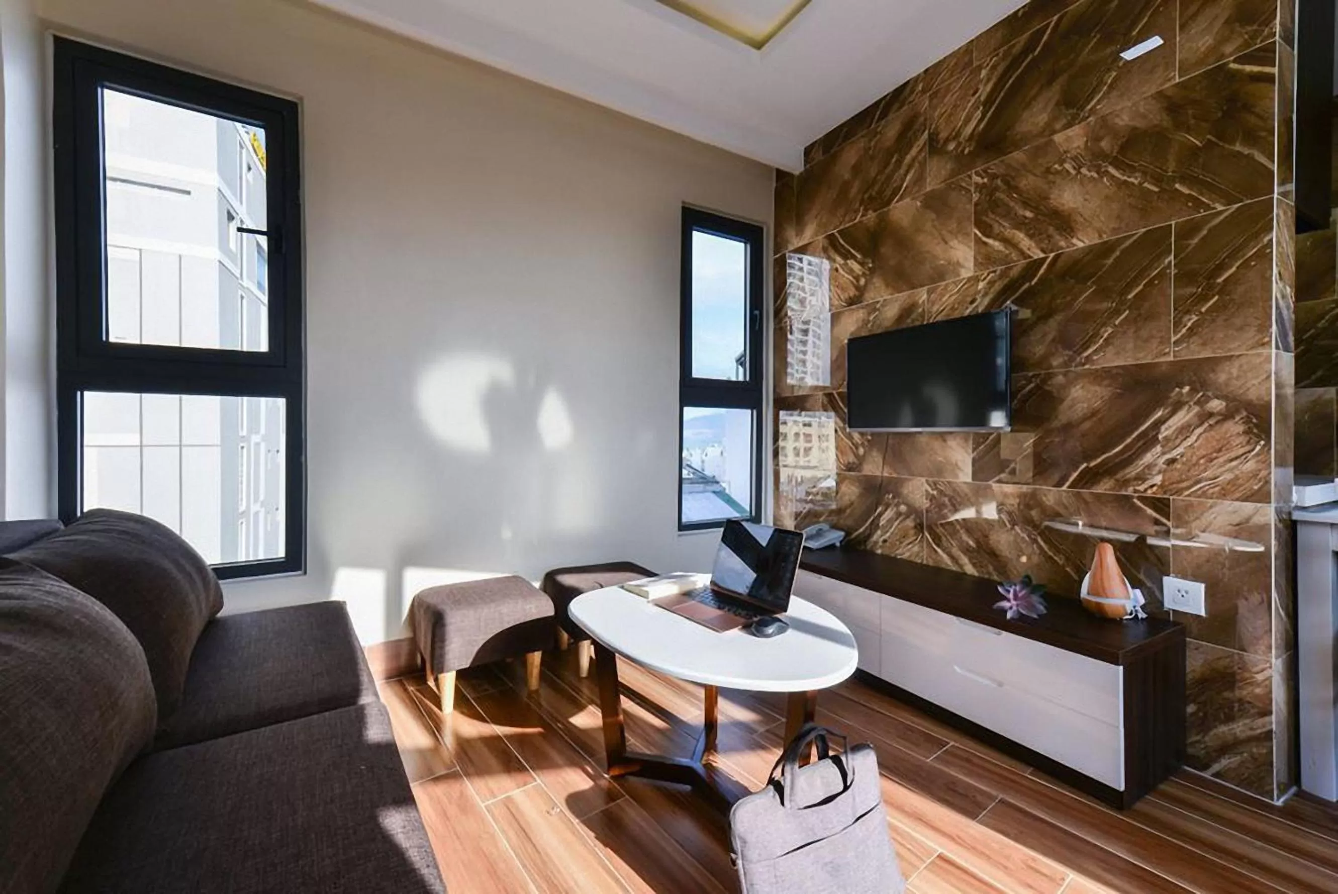 TV and multimedia in Yen Vang Hotel & Apartment Nha Trang