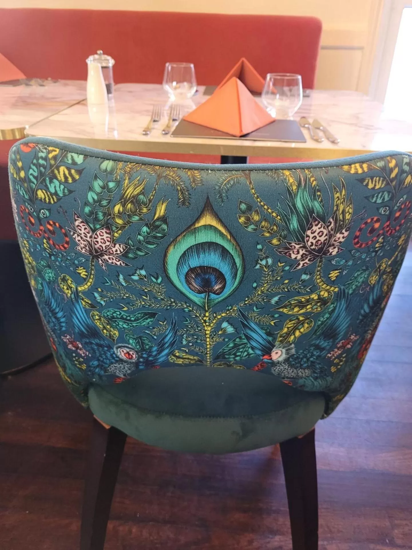 Restaurant/places to eat in Royal Sportsman Hotel