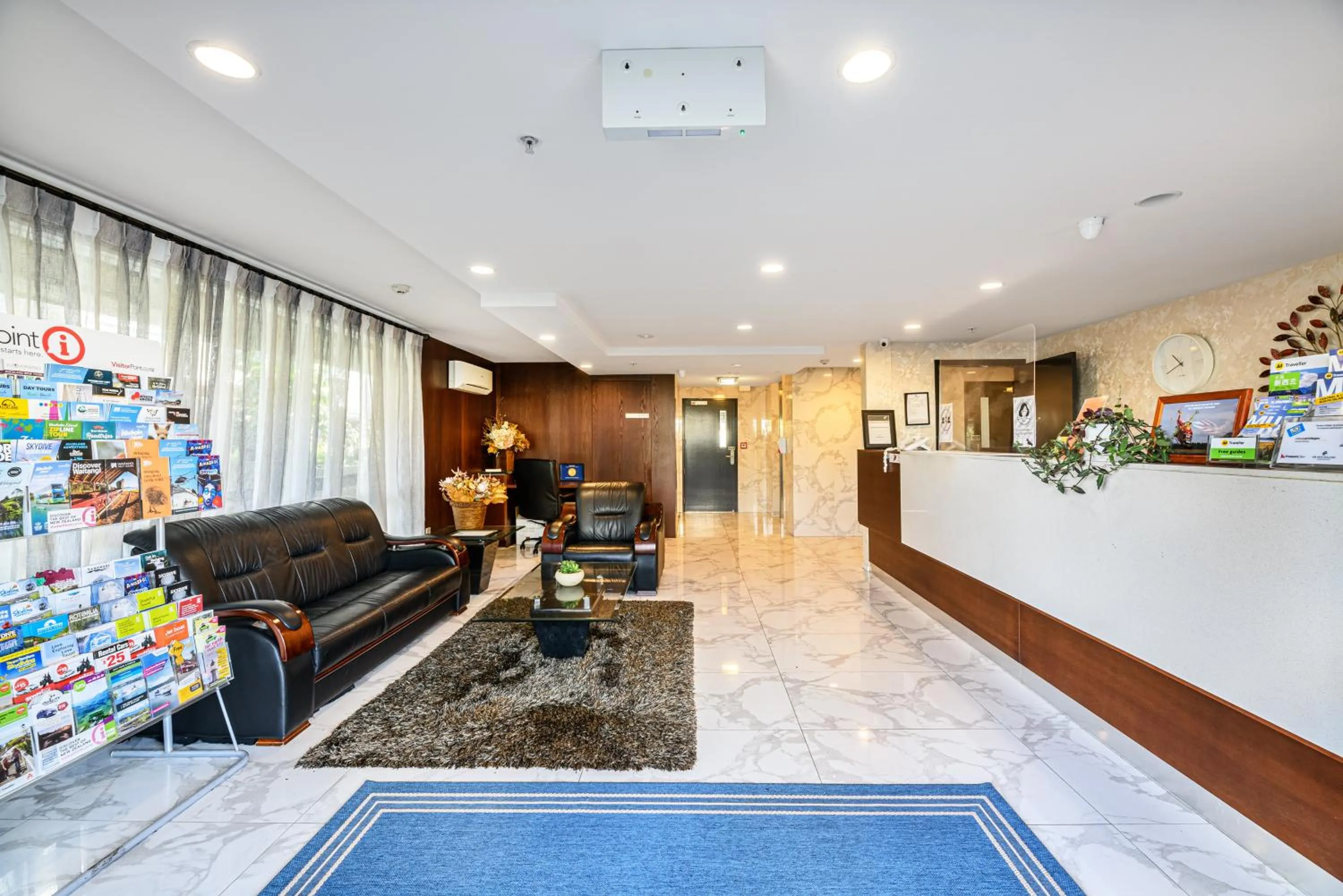 Lobby or reception in Alexander Inn