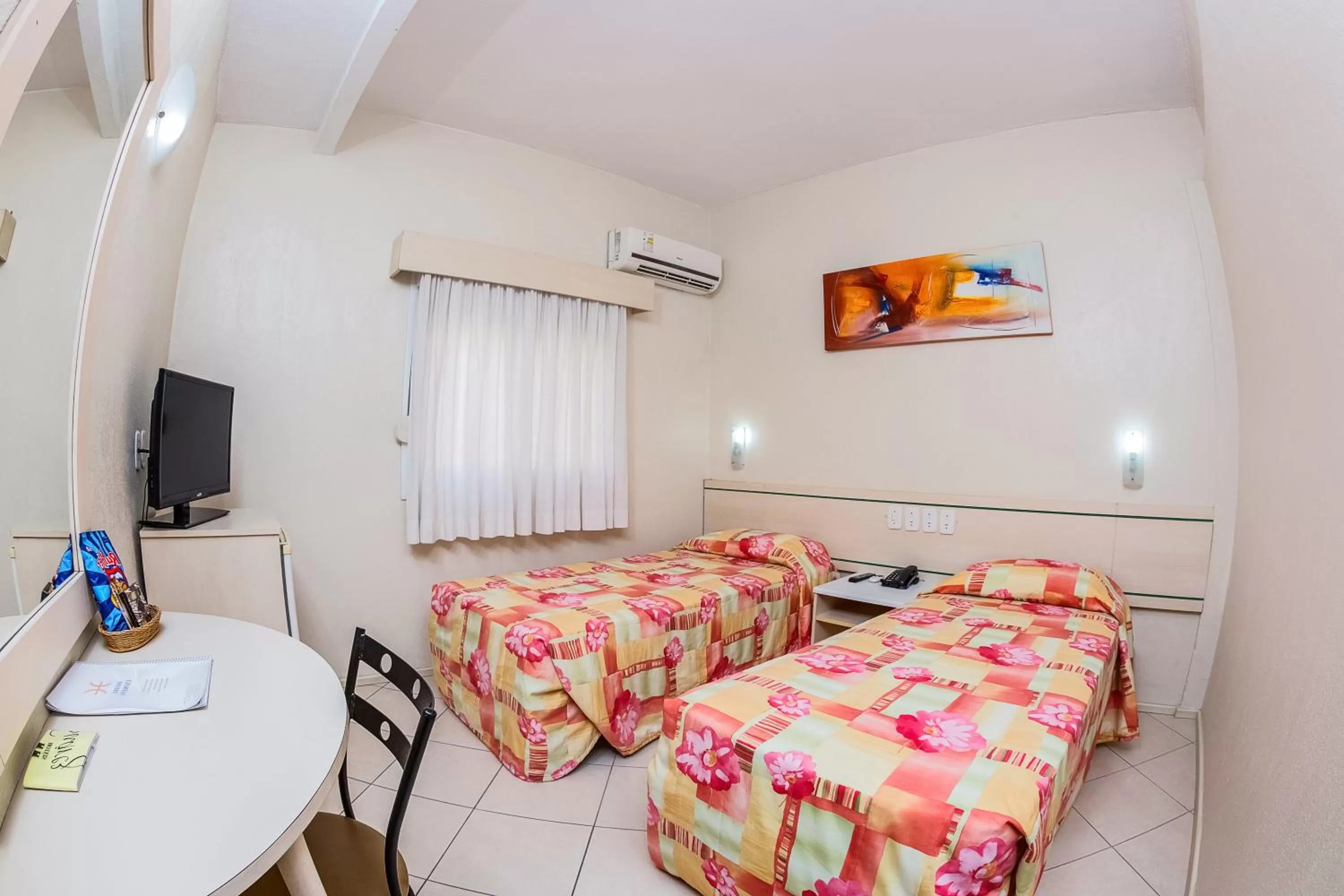 Bedroom, Bed in Hotel Express Canoas