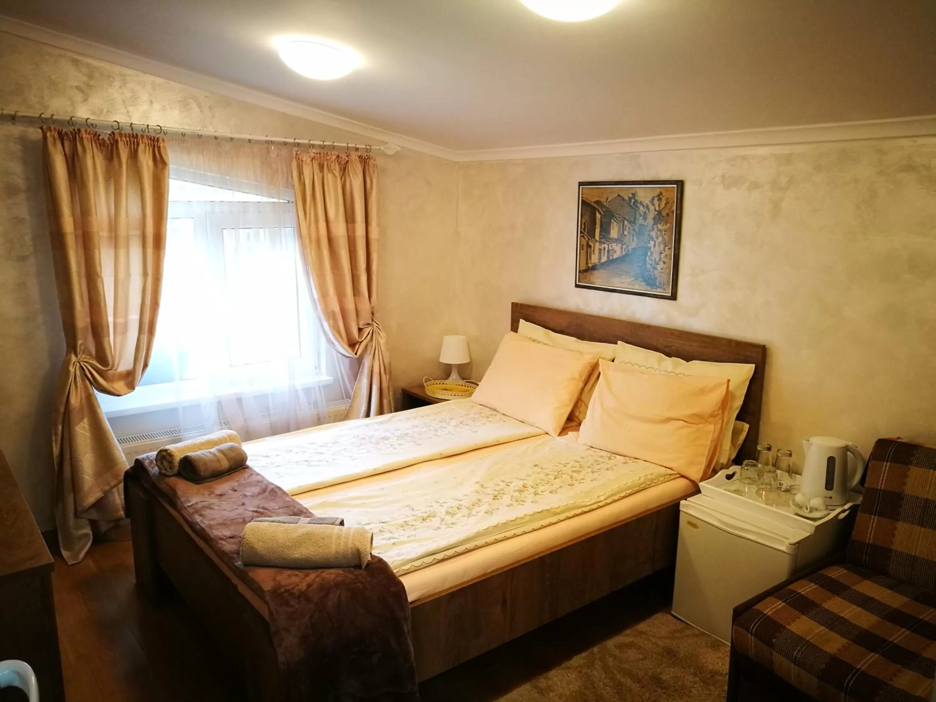 Photo of the whole room in Hotel Paradise