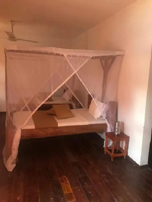 Photo of the whole room, Bed in Sea View Lodge Boutique Hotel