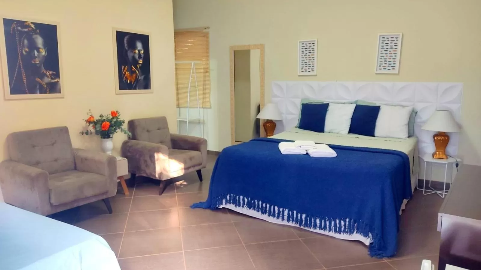 Superior Suite with Queen-Size bed in Biomas Hotel