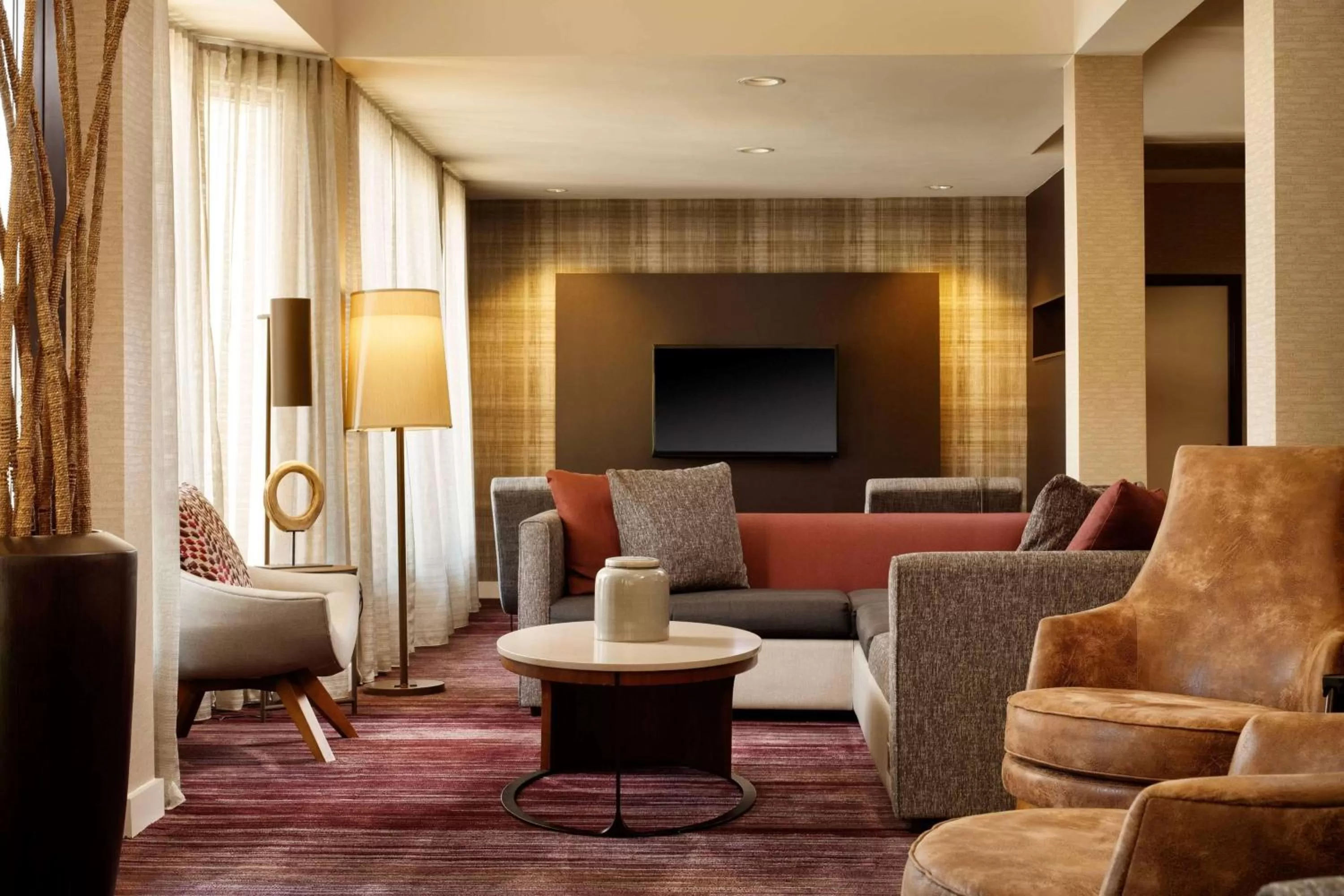 Lobby or reception in Sonesta Select Laguna Hills Irvine Spectrum