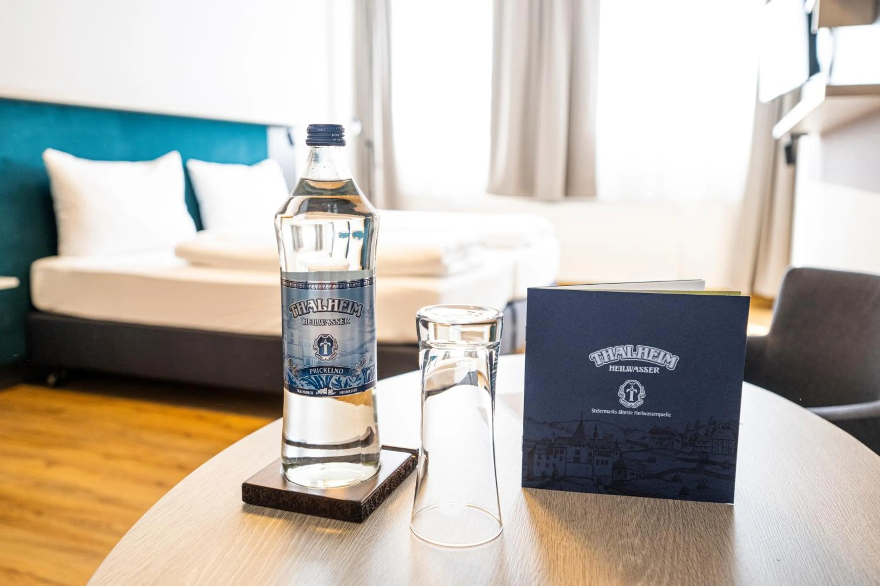 Drinks, Bed in Hotel Fohnsdorf