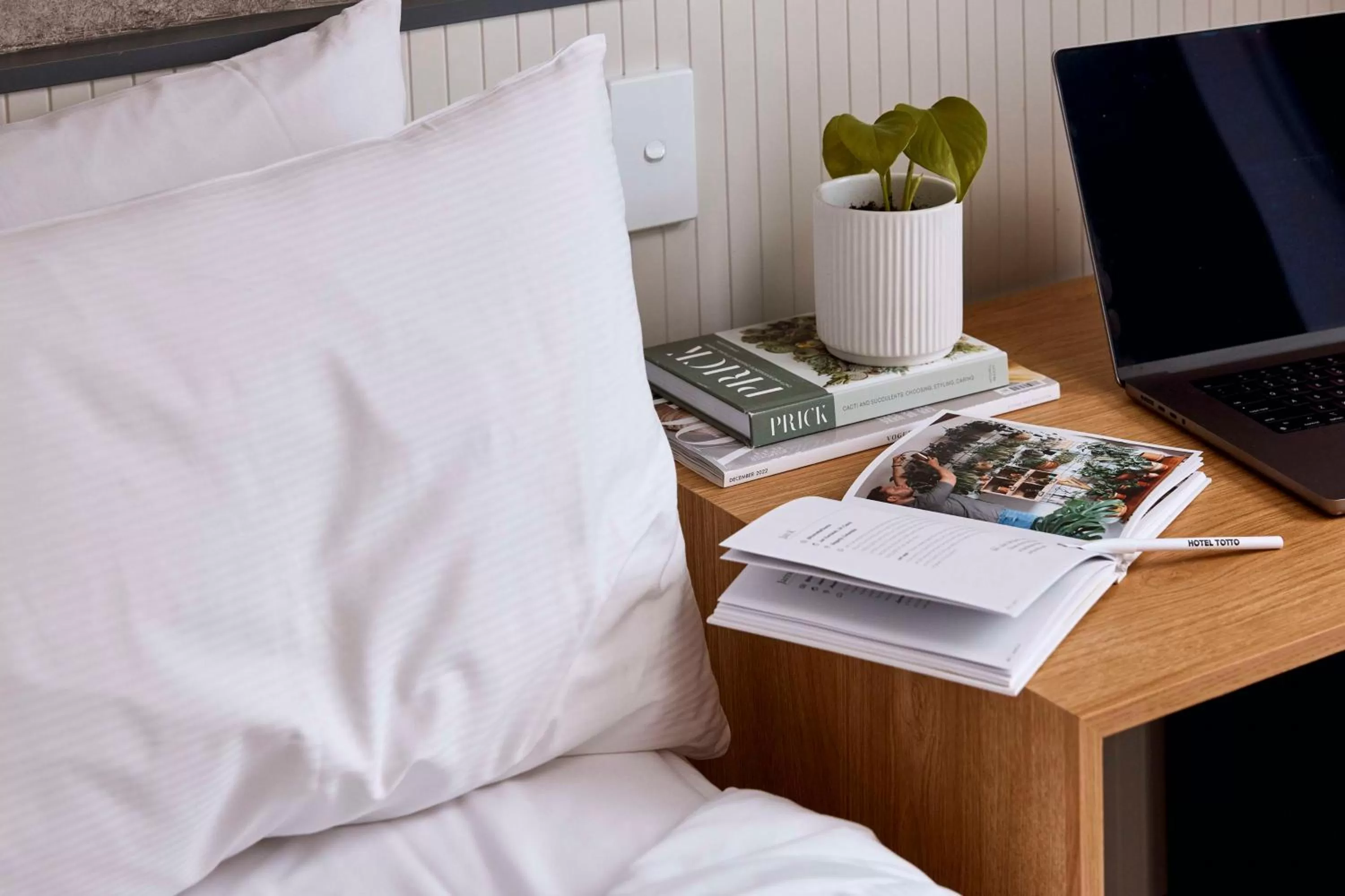 Bedroom, Bed in Hotel TOTTO Wollongong