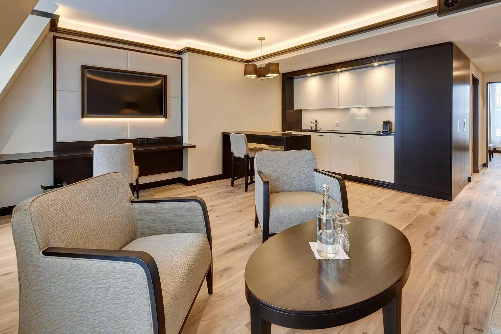 TV and multimedia in Hotel Monopol Luzern