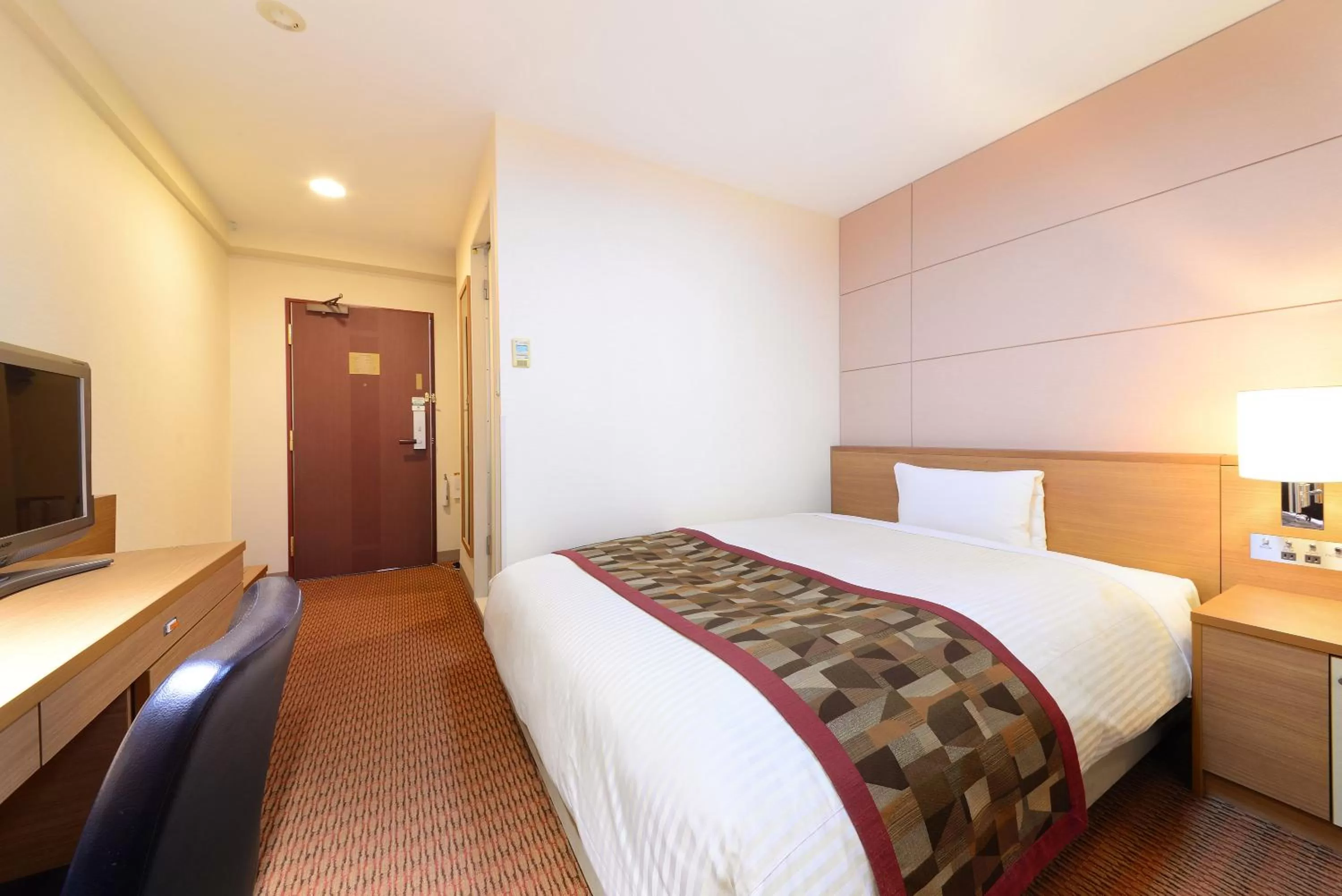 Bed in Vessel Inn Fukuyama Station