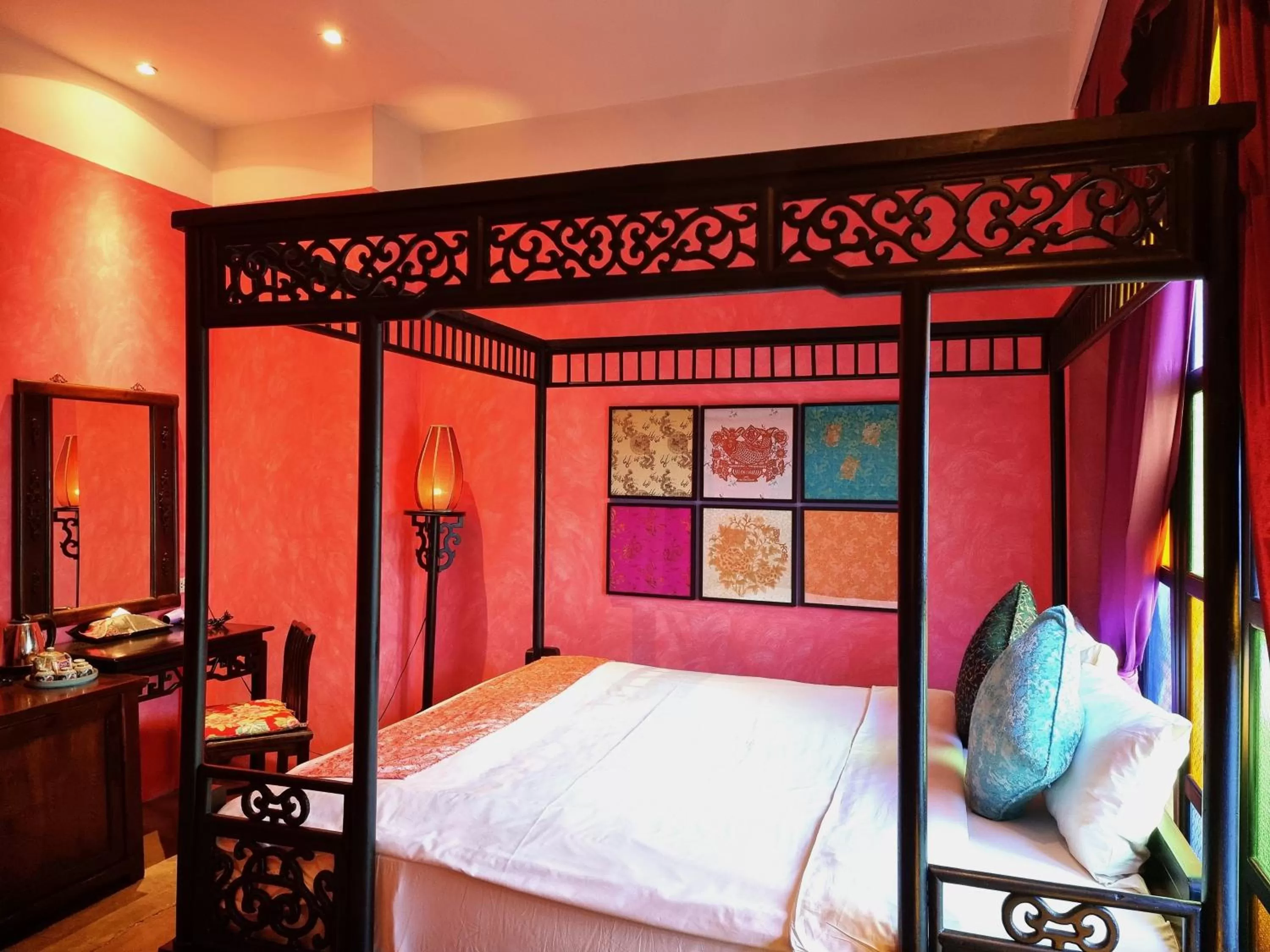 Bedroom, Bed in Shanghai Mansion Bangkok